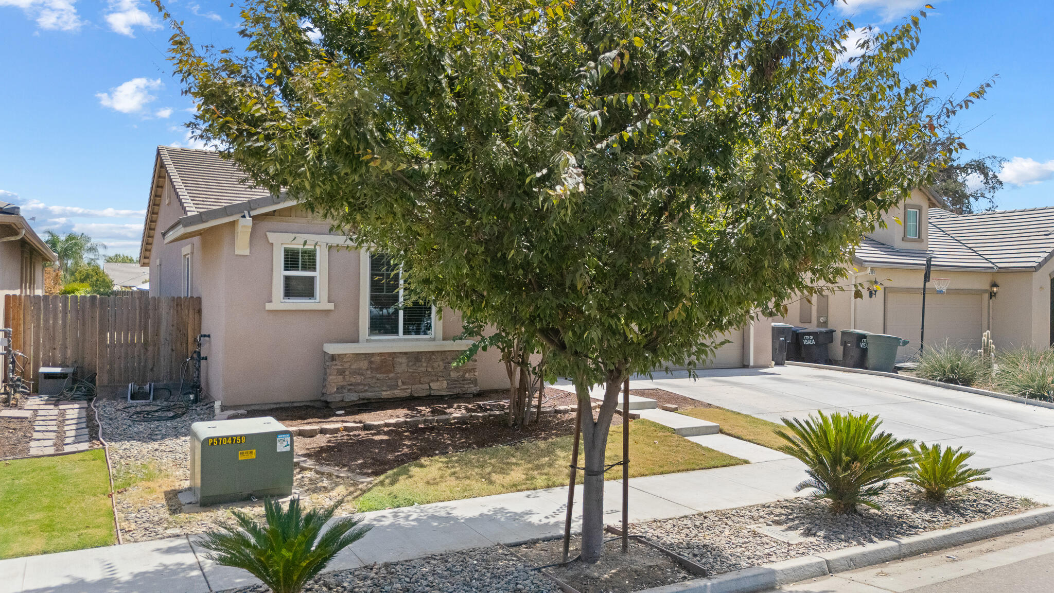 2810 N Rono St, Visalia, CA 93291