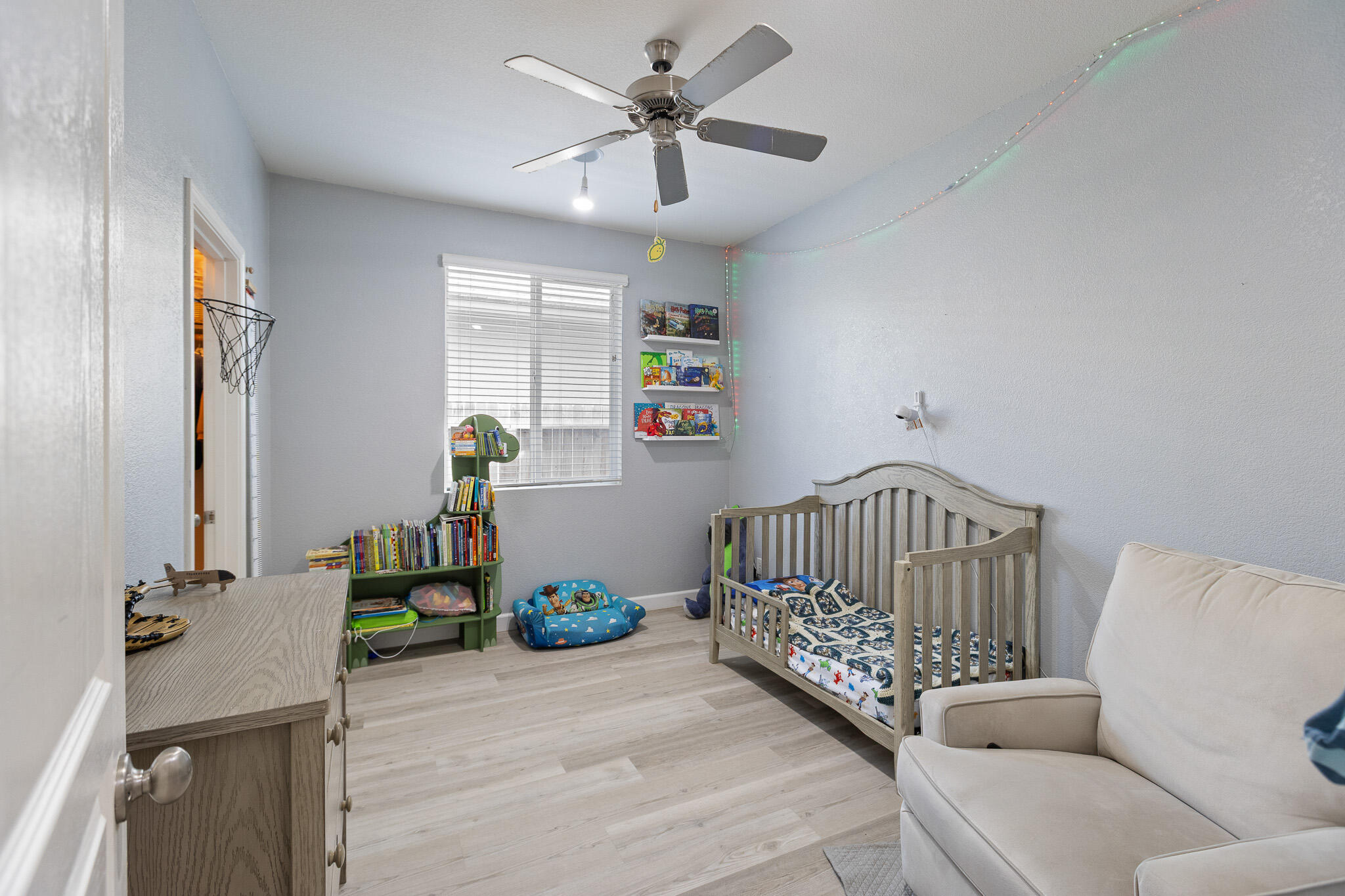 2810 N Rono St, Visalia, CA 93291