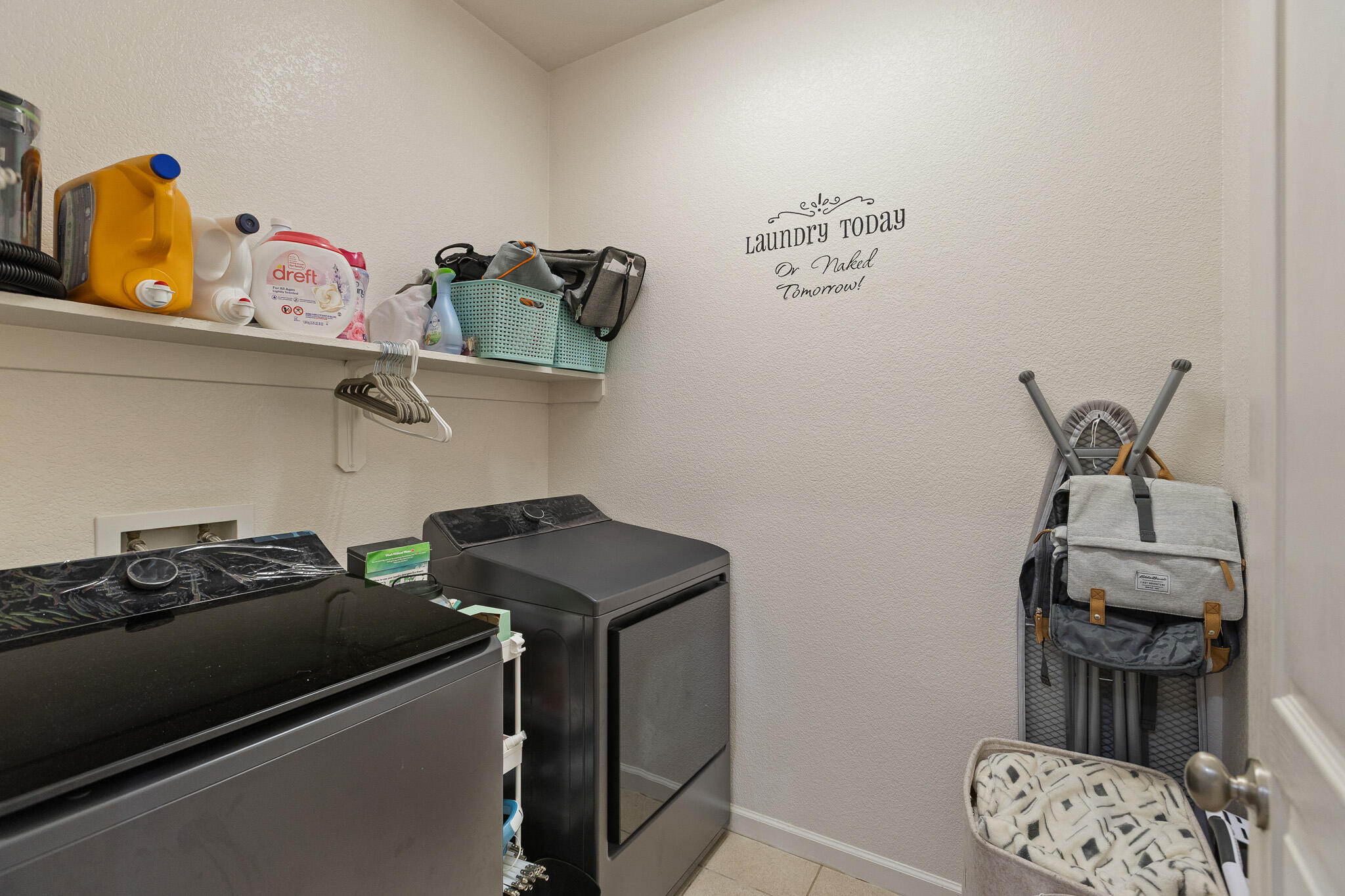 2810 N Rono St, Visalia, CA 93291