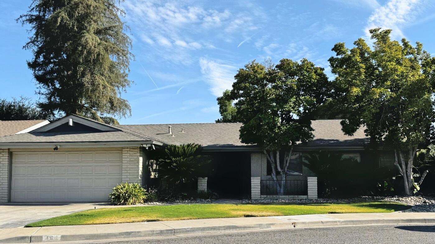 461 Ruma Rancho Ct, Porterville, CA 93257