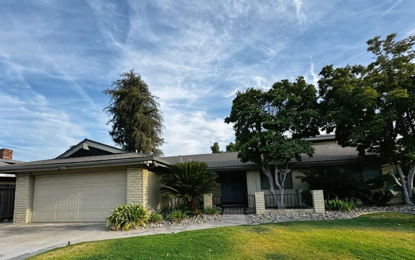 461 Ruma Rancho Ct, Porterville, CA 93257