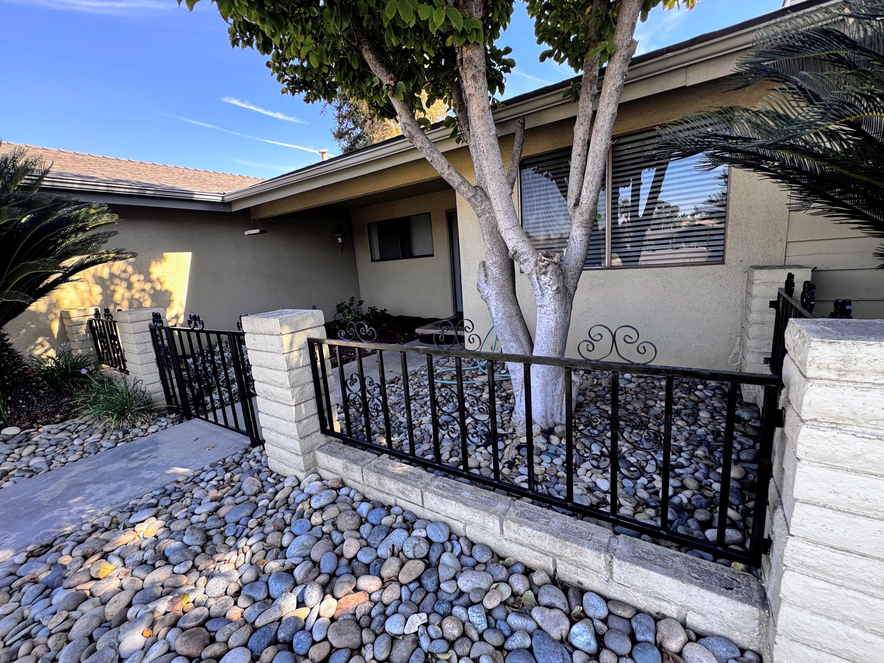 461 Ruma Rancho Ct, Porterville, CA 93257