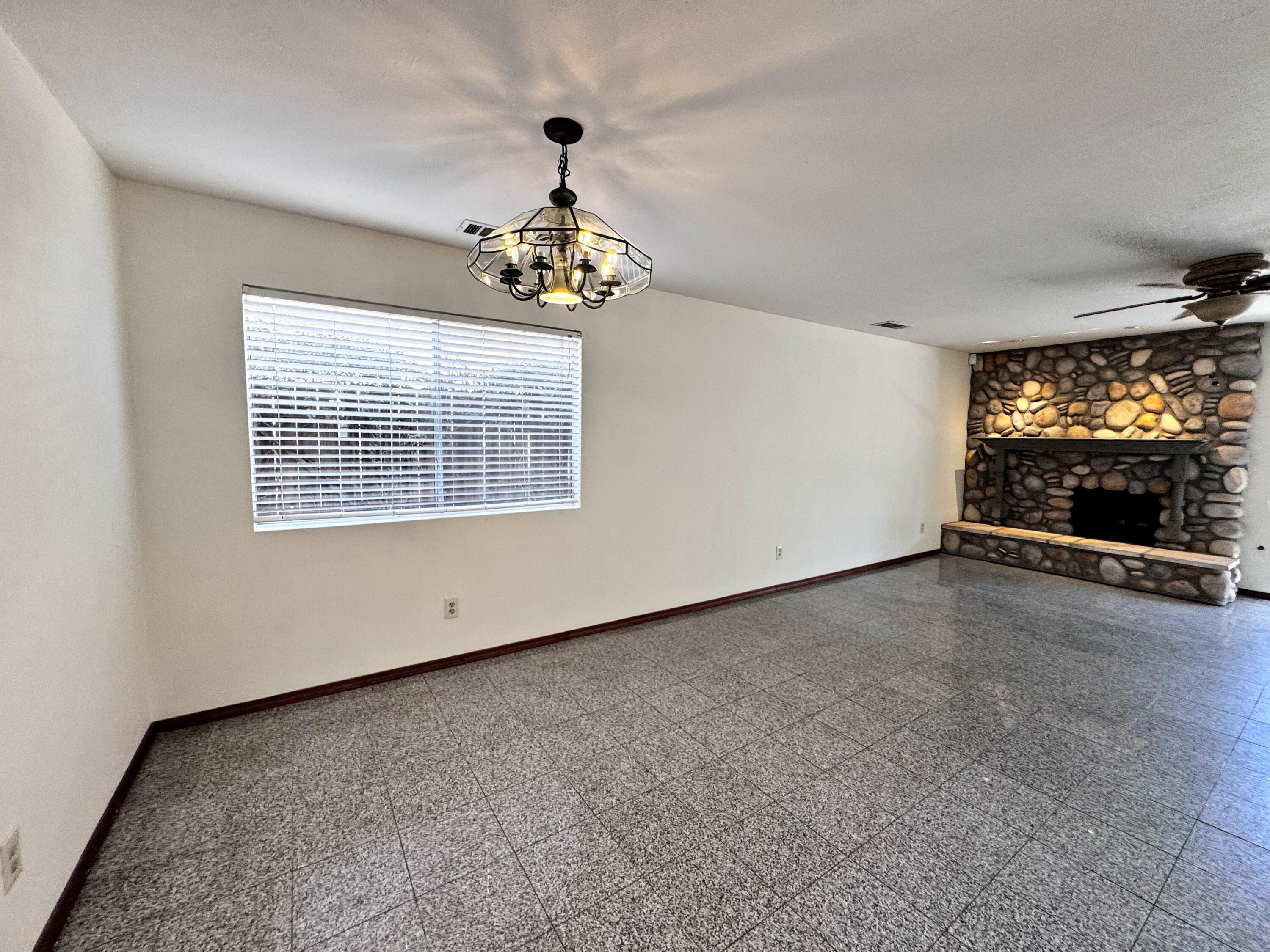 461 Ruma Rancho Ct, Porterville, CA 93257