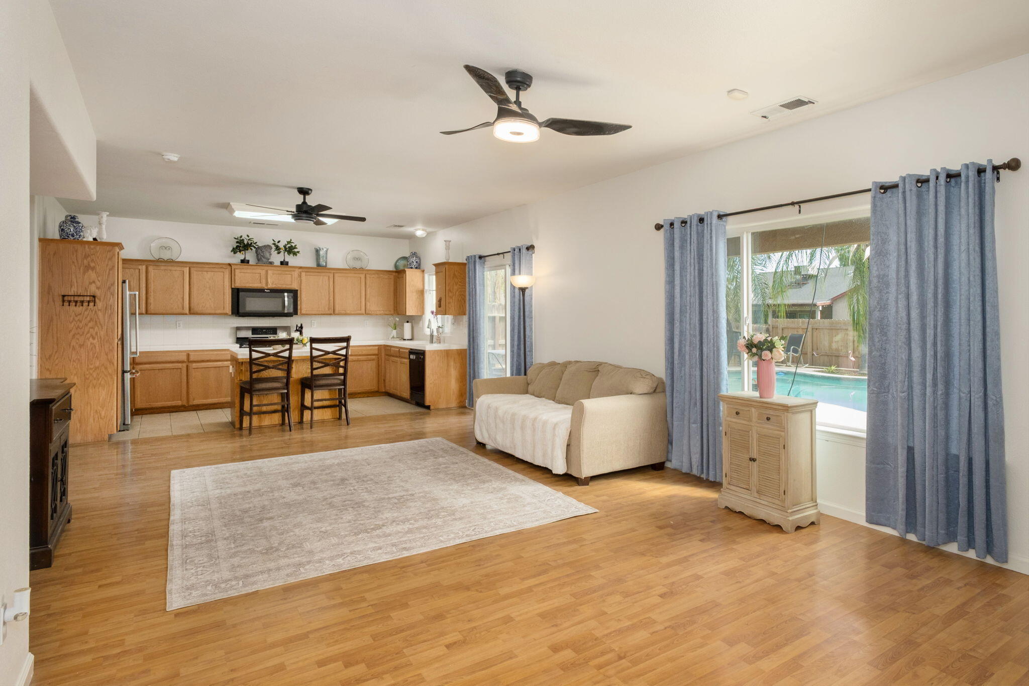 600 W Lake St, Kingsburg, CA 93631