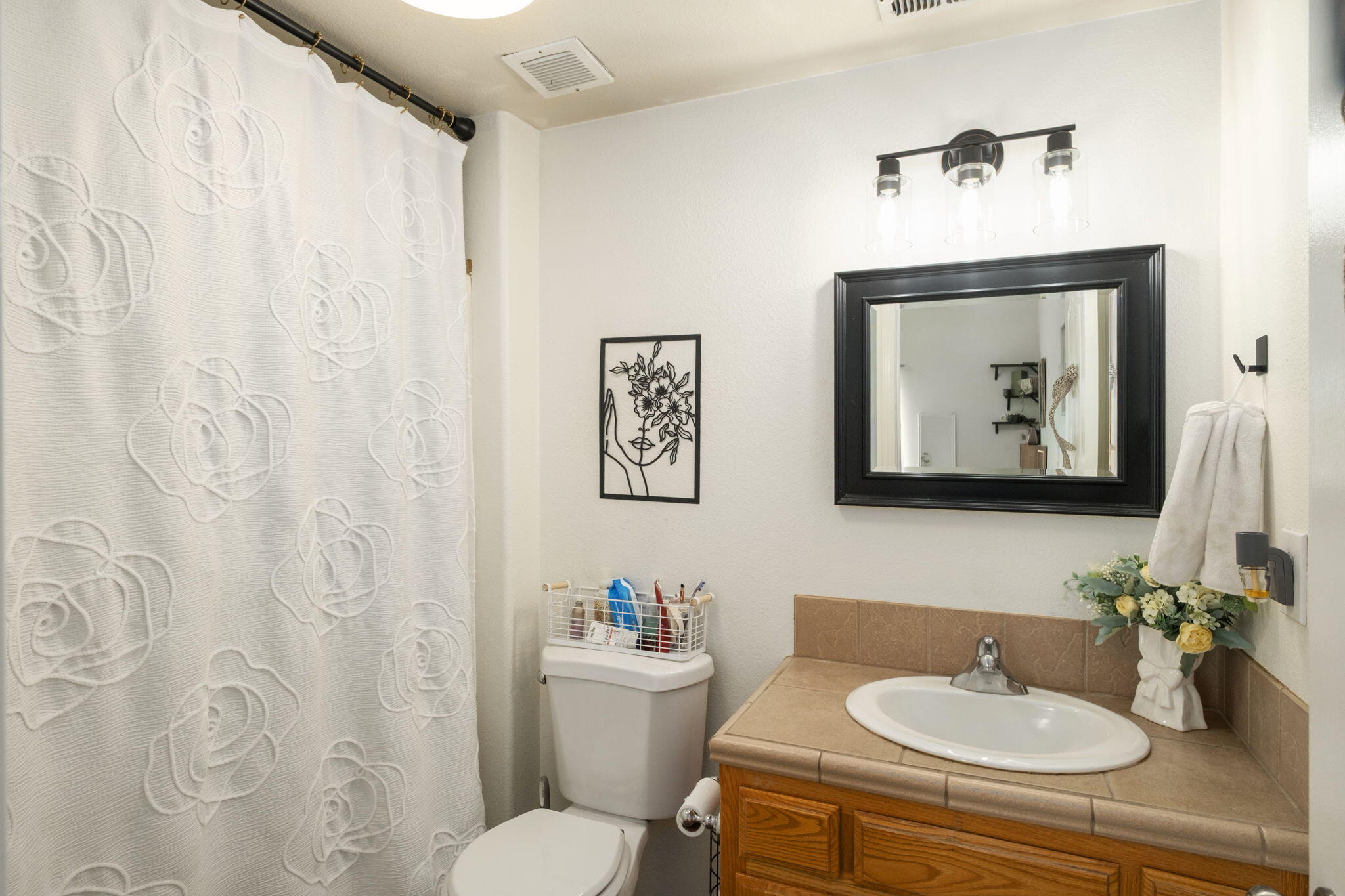 600 W Lake St, Kingsburg, CA 93631
