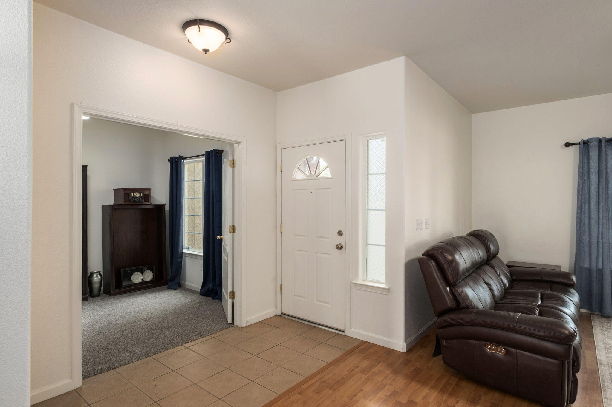 600 W Lake St, Kingsburg, CA 93631