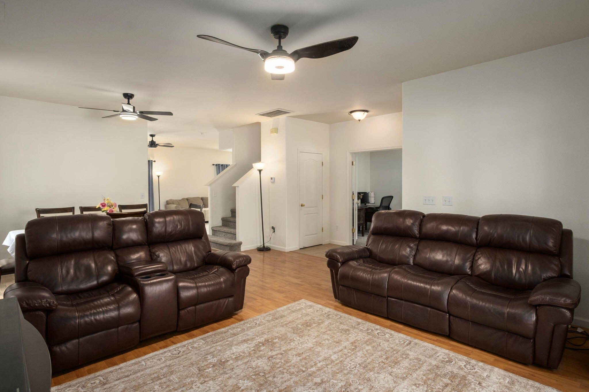 600 W Lake St, Kingsburg, CA 93631