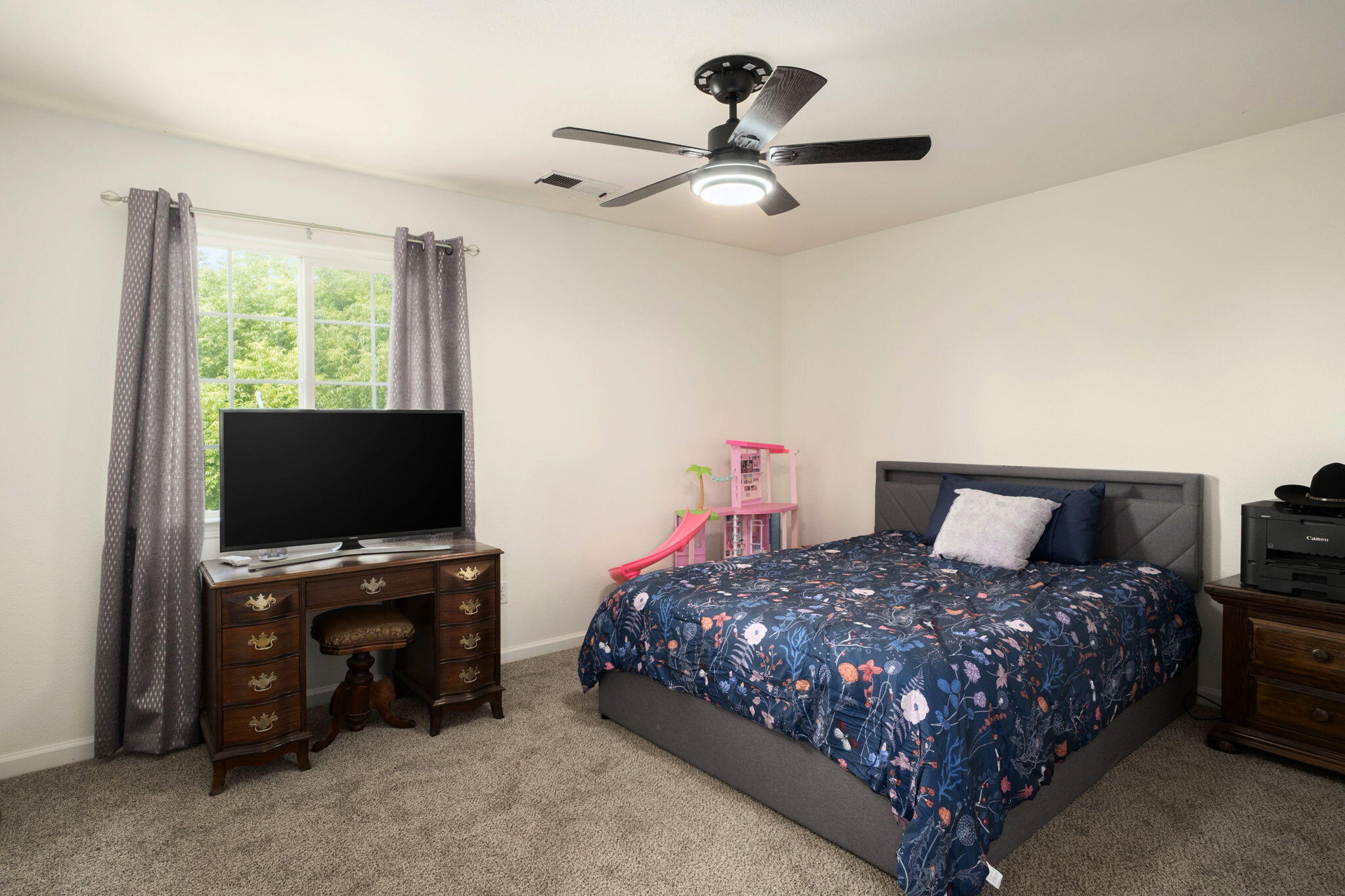 600 W Lake St, Kingsburg, CA 93631