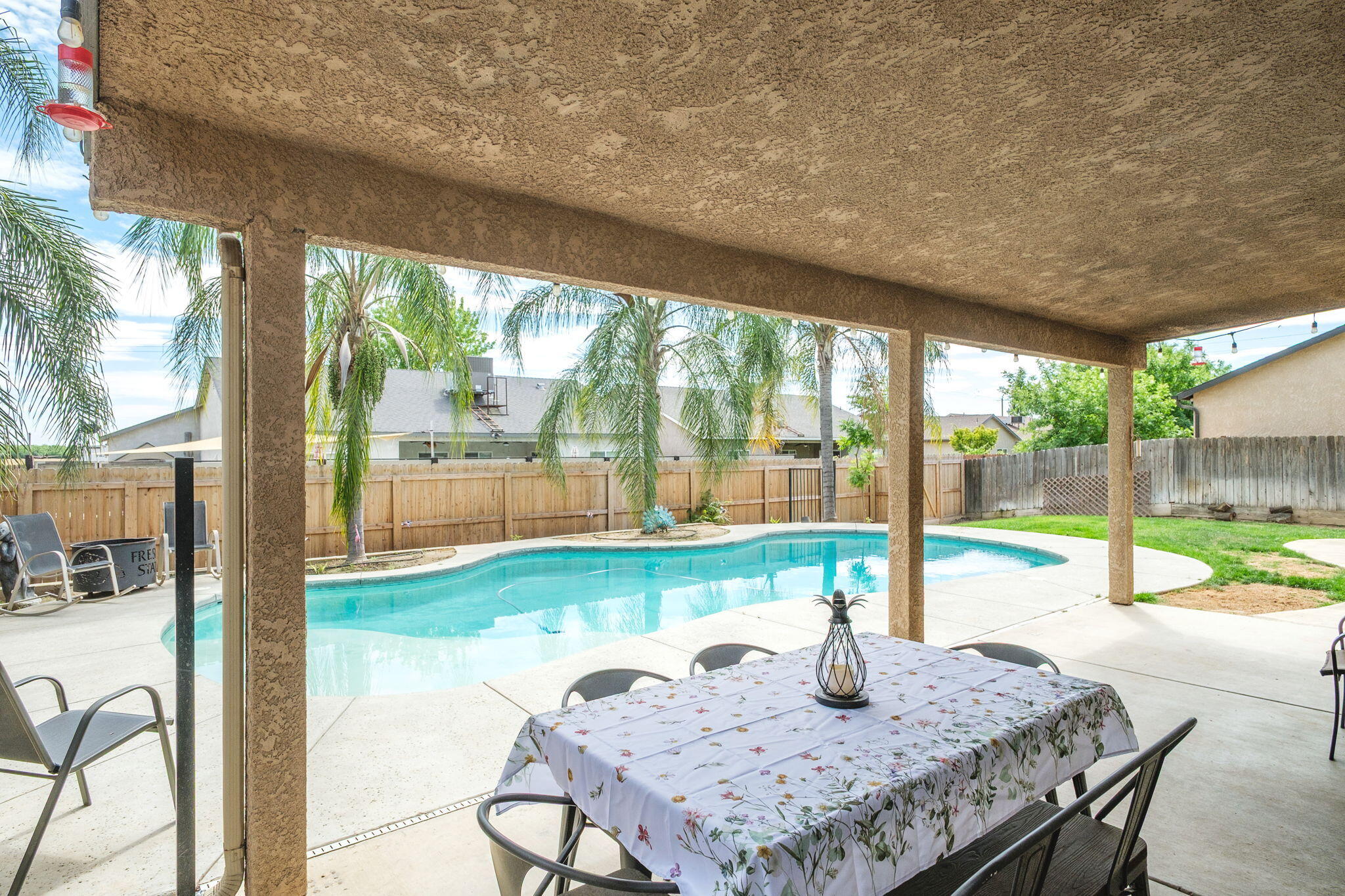 600 W Lake St, Kingsburg, CA 93631