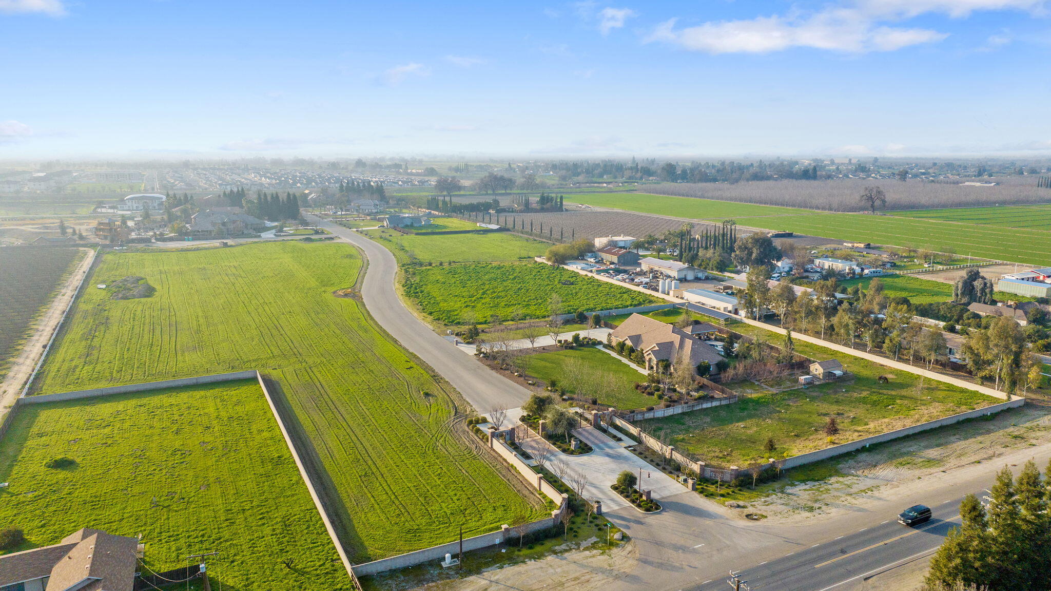 13079 Karolina Dr, Visalia, CA 93292