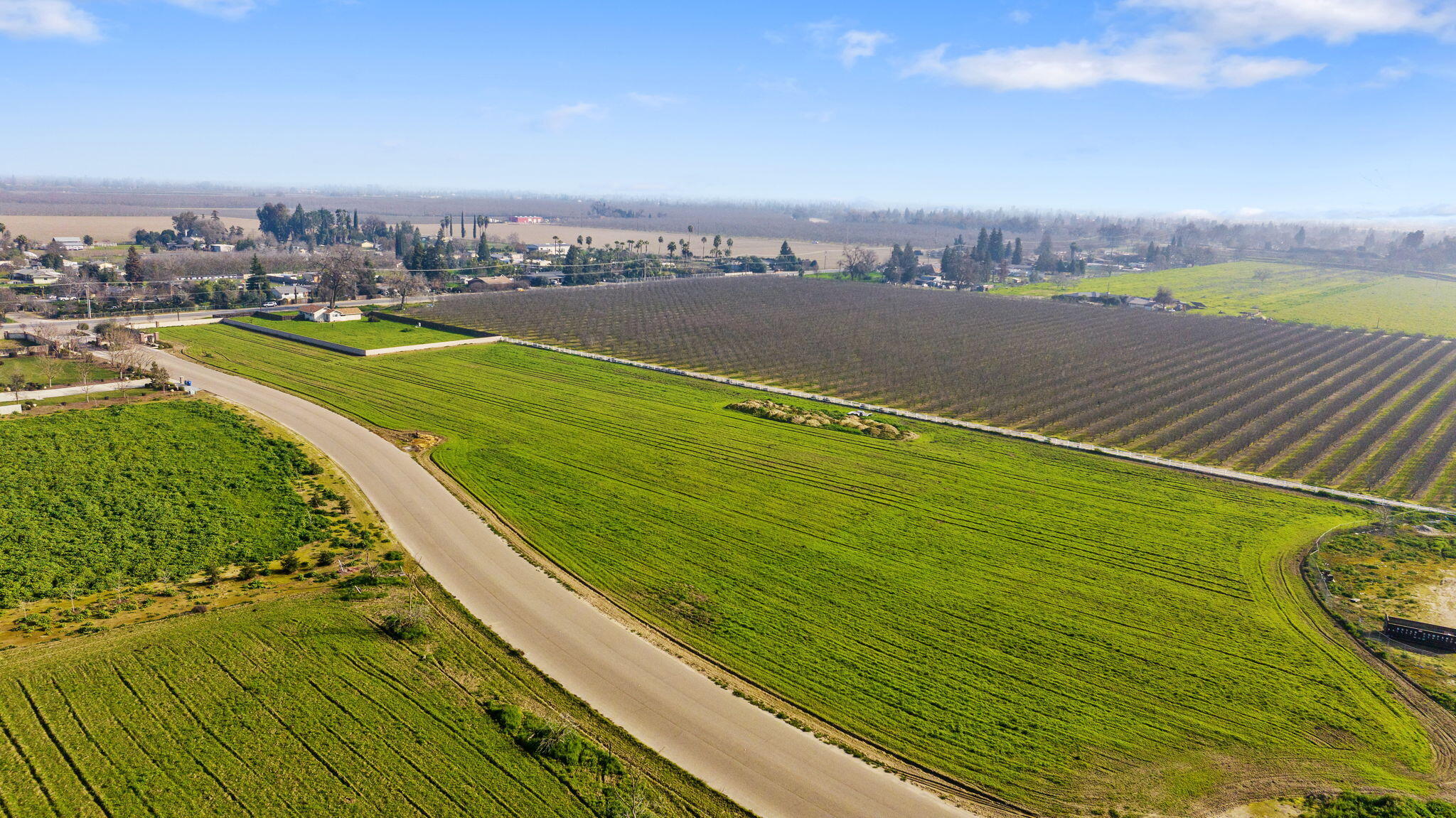 13079 Karolina Dr, Visalia, CA 93292