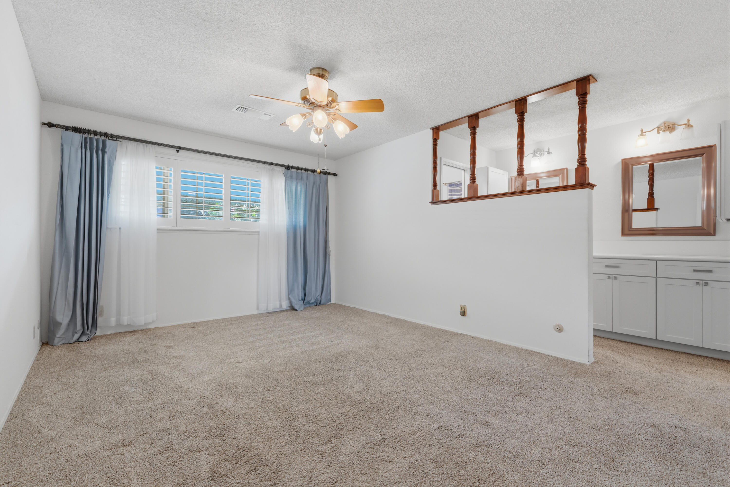 46 S Olive St, Lemoore, CA 93245