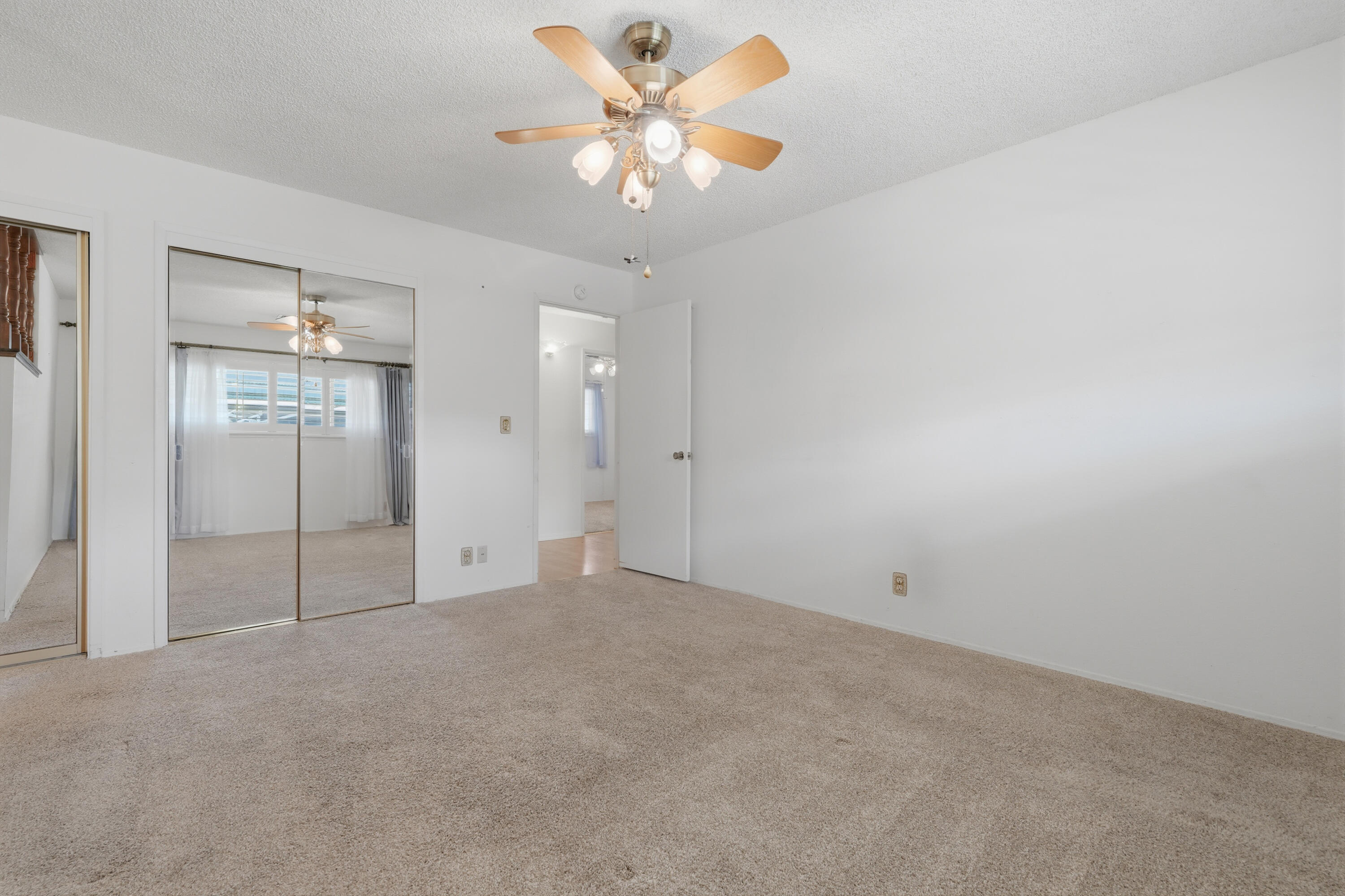 46 S Olive St, Lemoore, CA 93245
