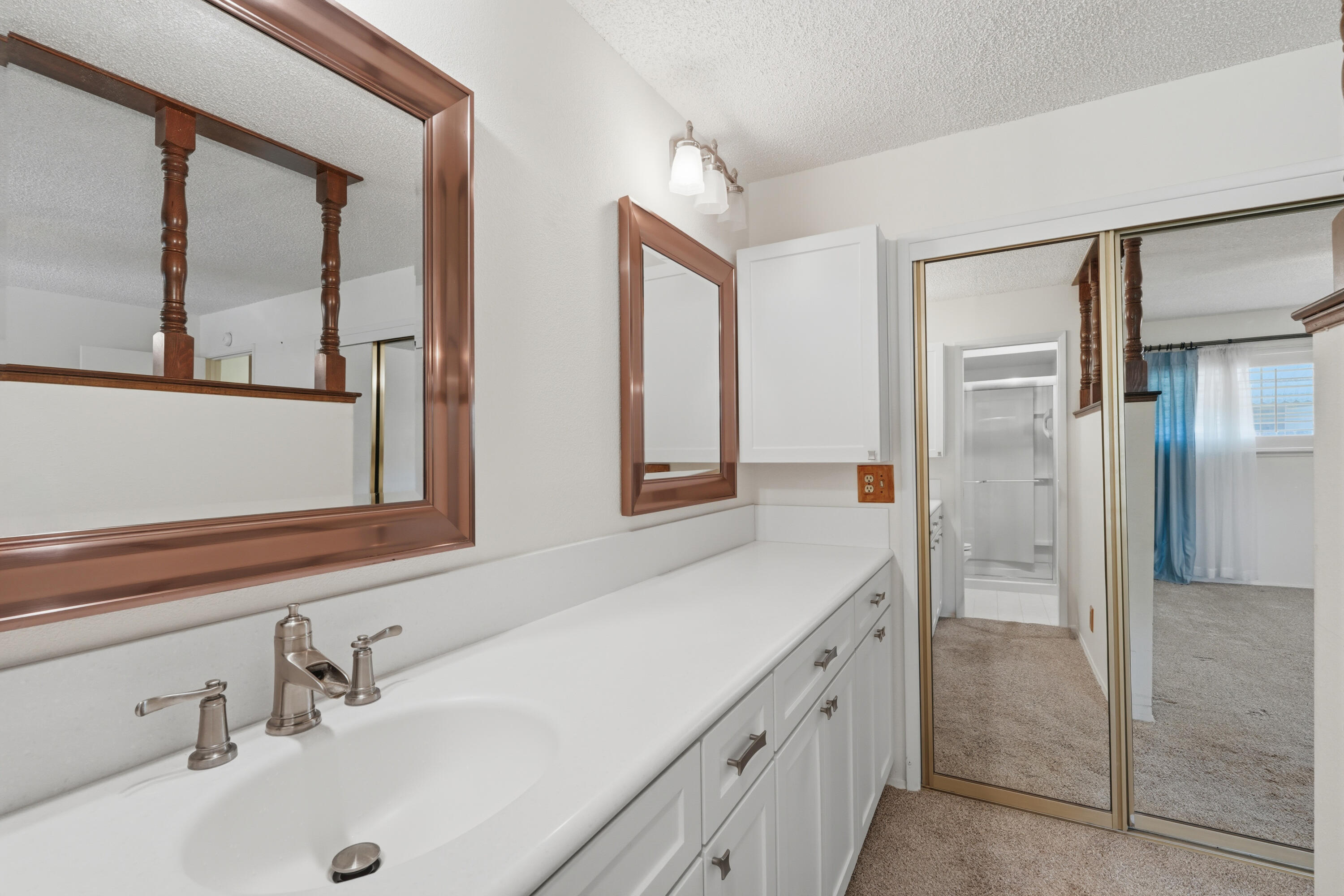46 S Olive St, Lemoore, CA 93245