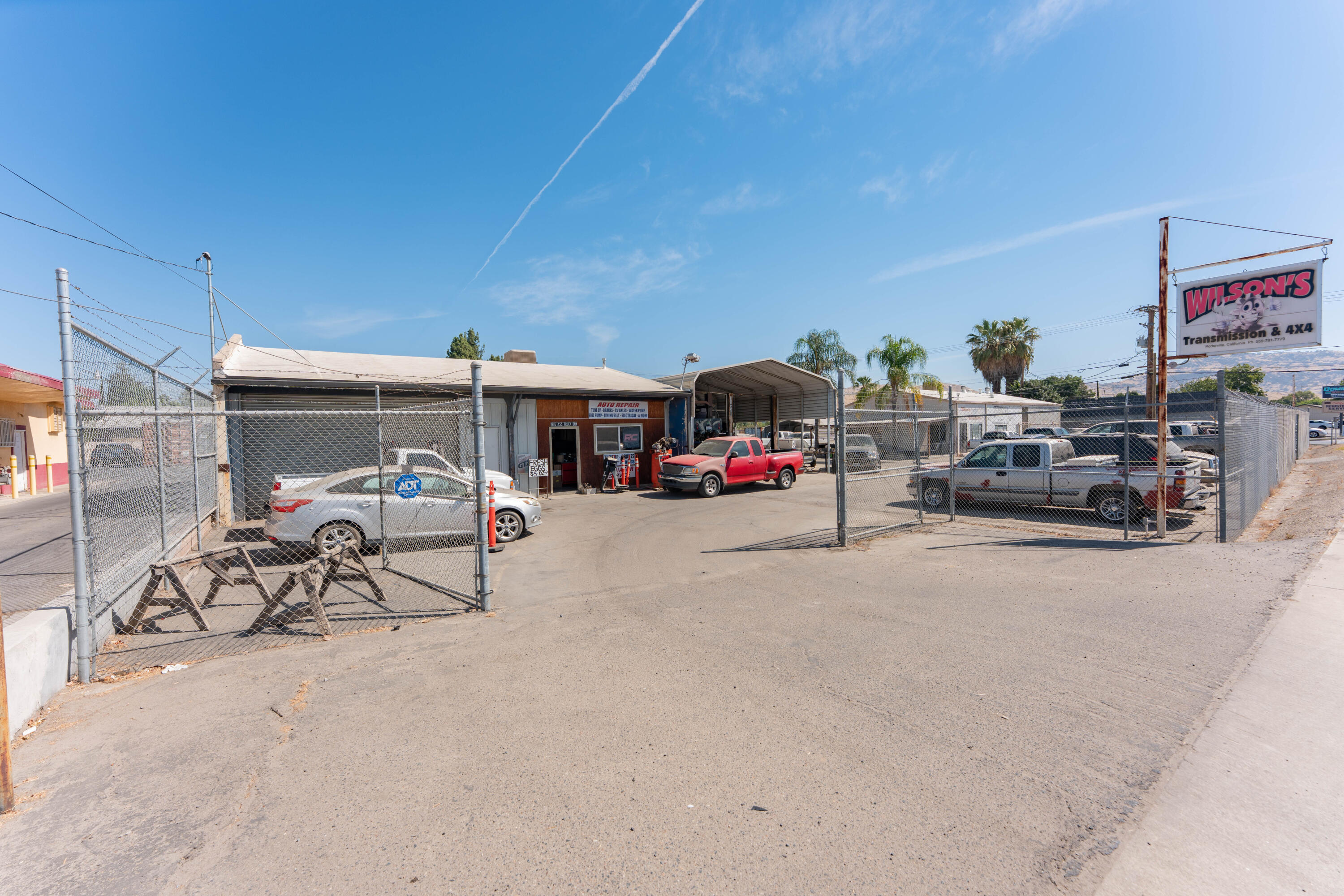 68 W Henderson Ave, Porterville, CA 93257