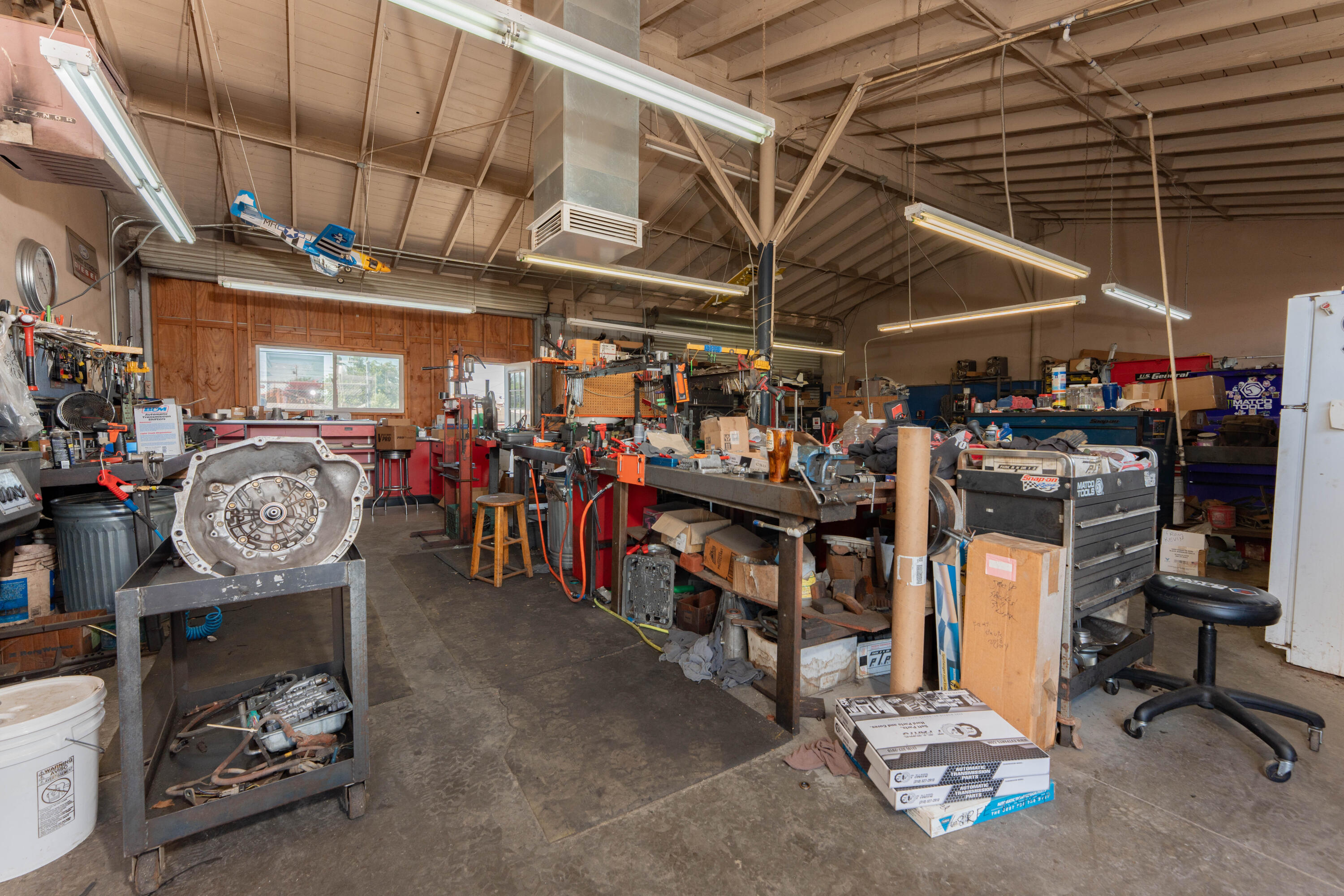 68 W Henderson Ave, Porterville, CA 93257