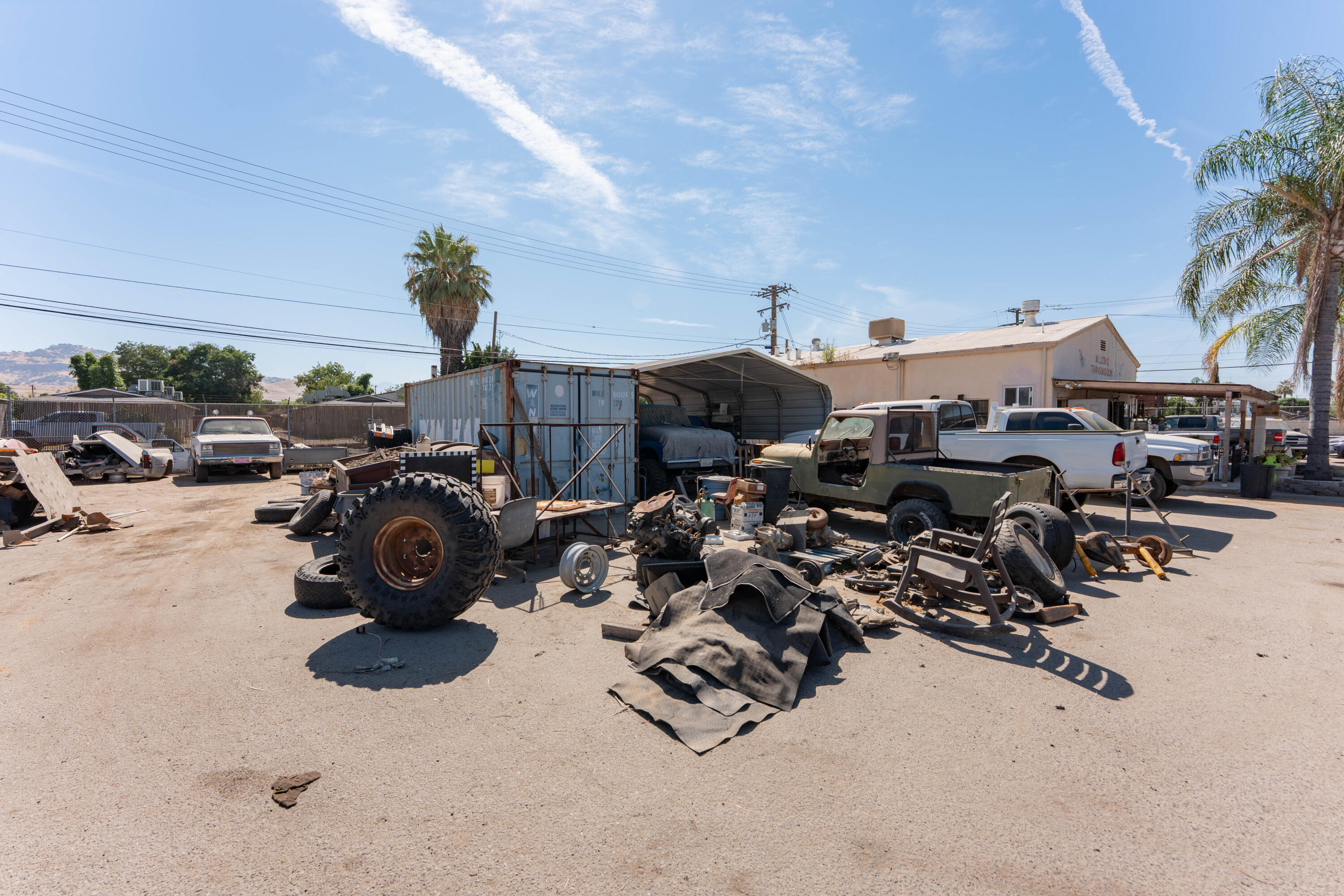 68 W Henderson Ave, Porterville, CA 93257