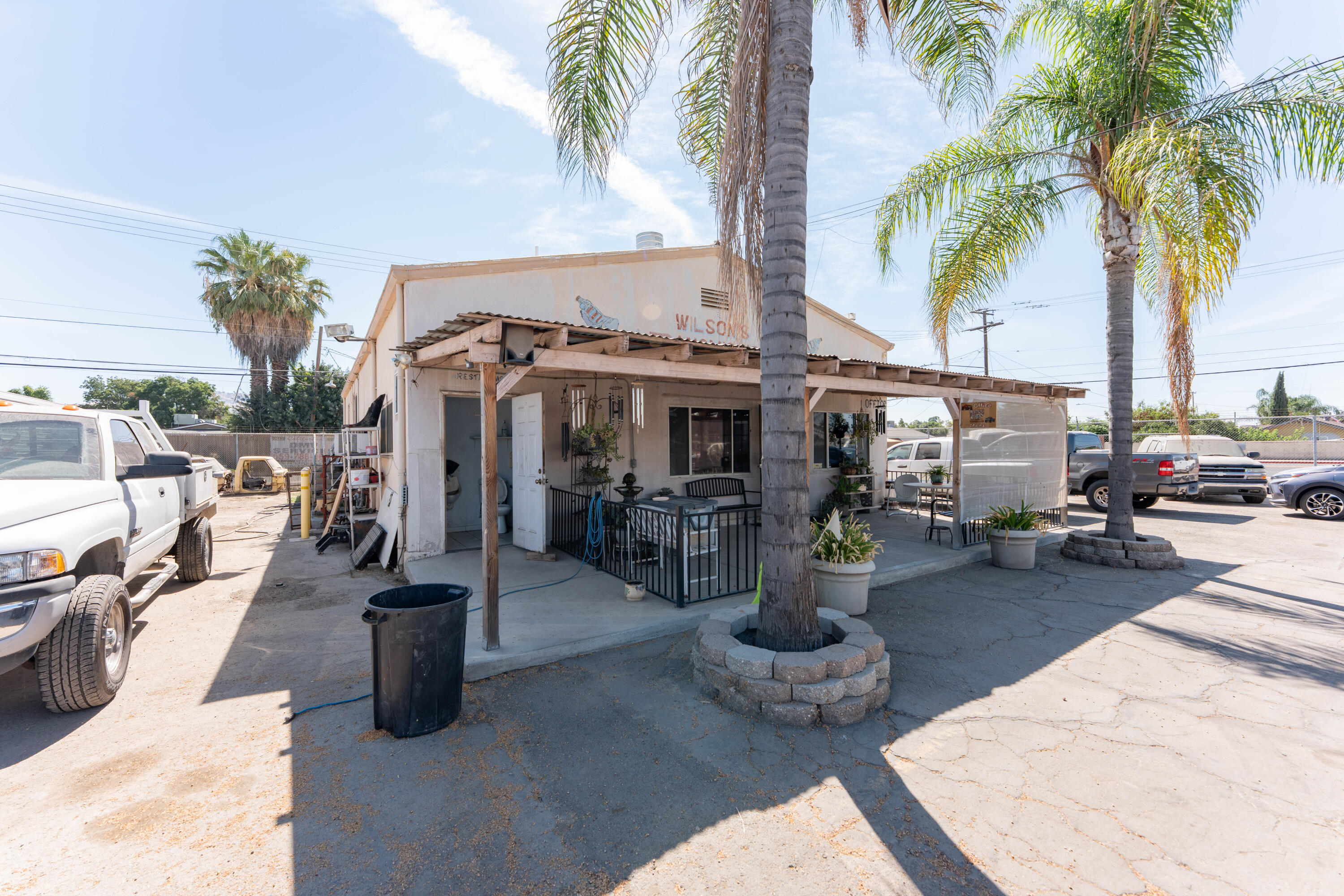 68 W Henderson Ave, Porterville, CA 93257