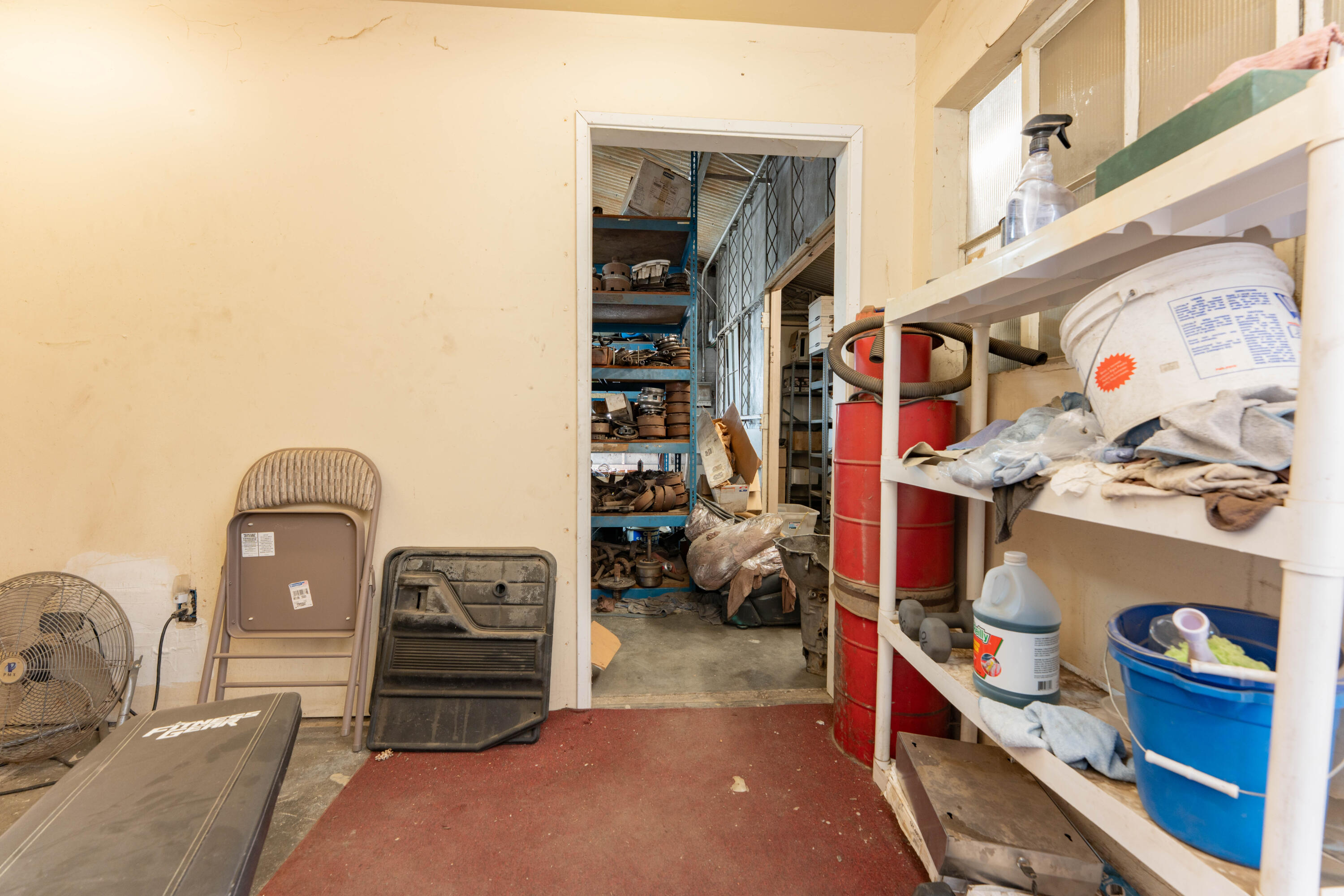 68 W Henderson Ave, Porterville, CA 93257