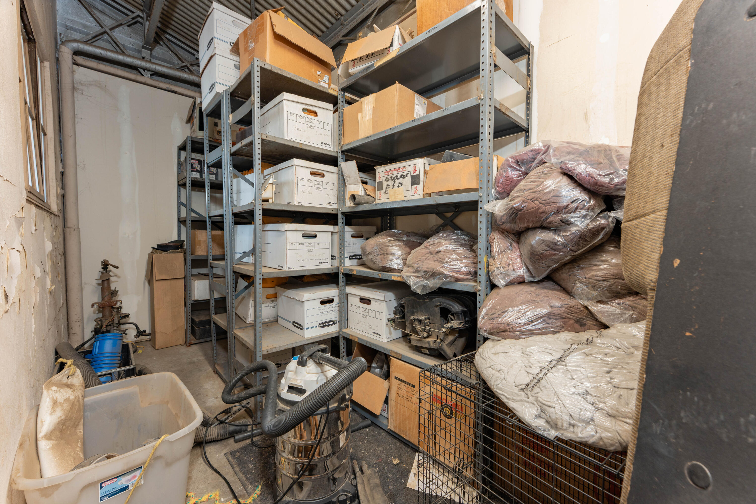 68 W Henderson Ave, Porterville, CA 93257
