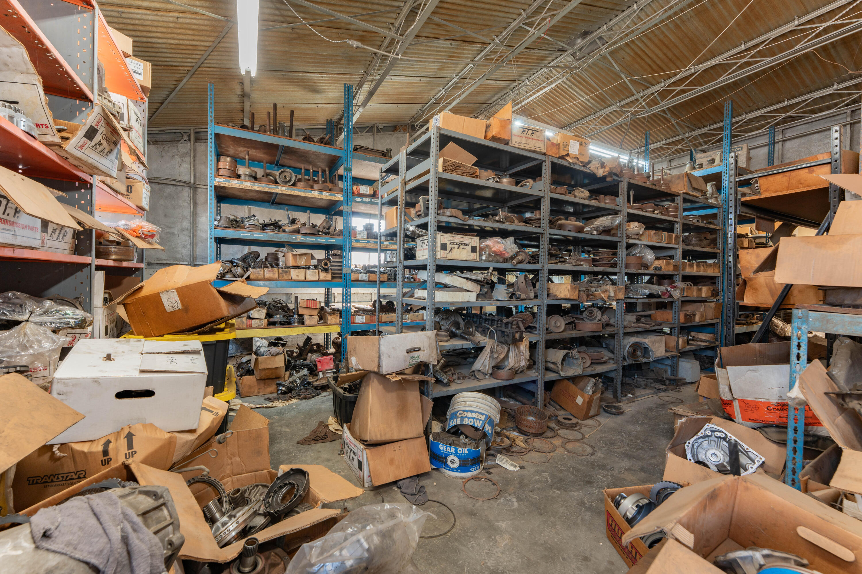 68 W Henderson Ave, Porterville, CA 93257