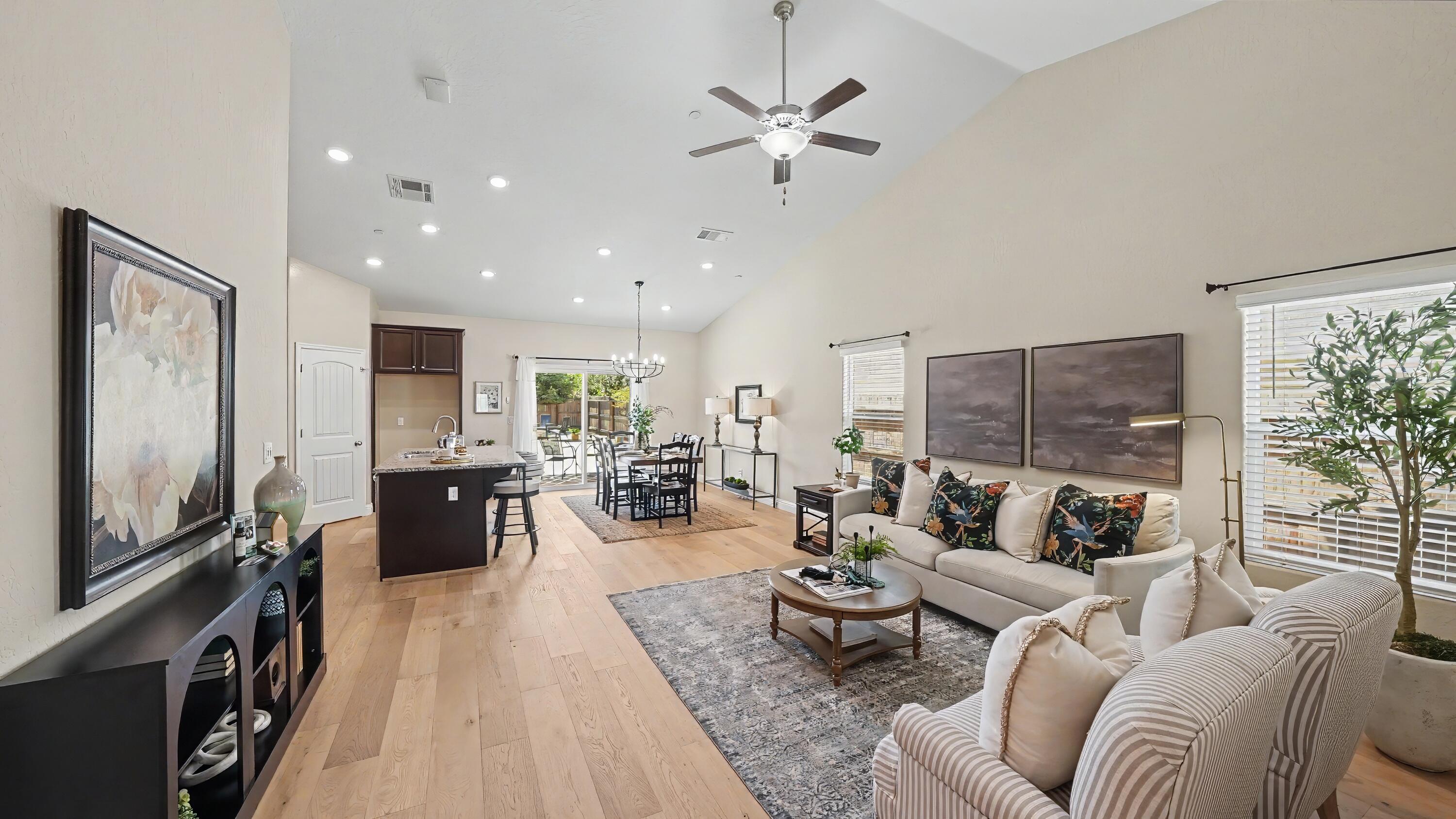 3615 E Westcott Ave, Visalia, CA 93292