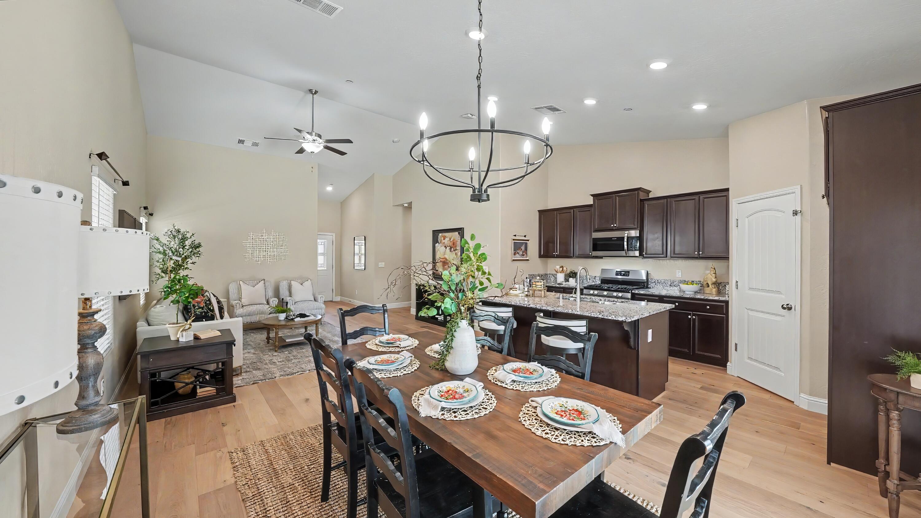 3615 E Westcott Ave, Visalia, CA 93292