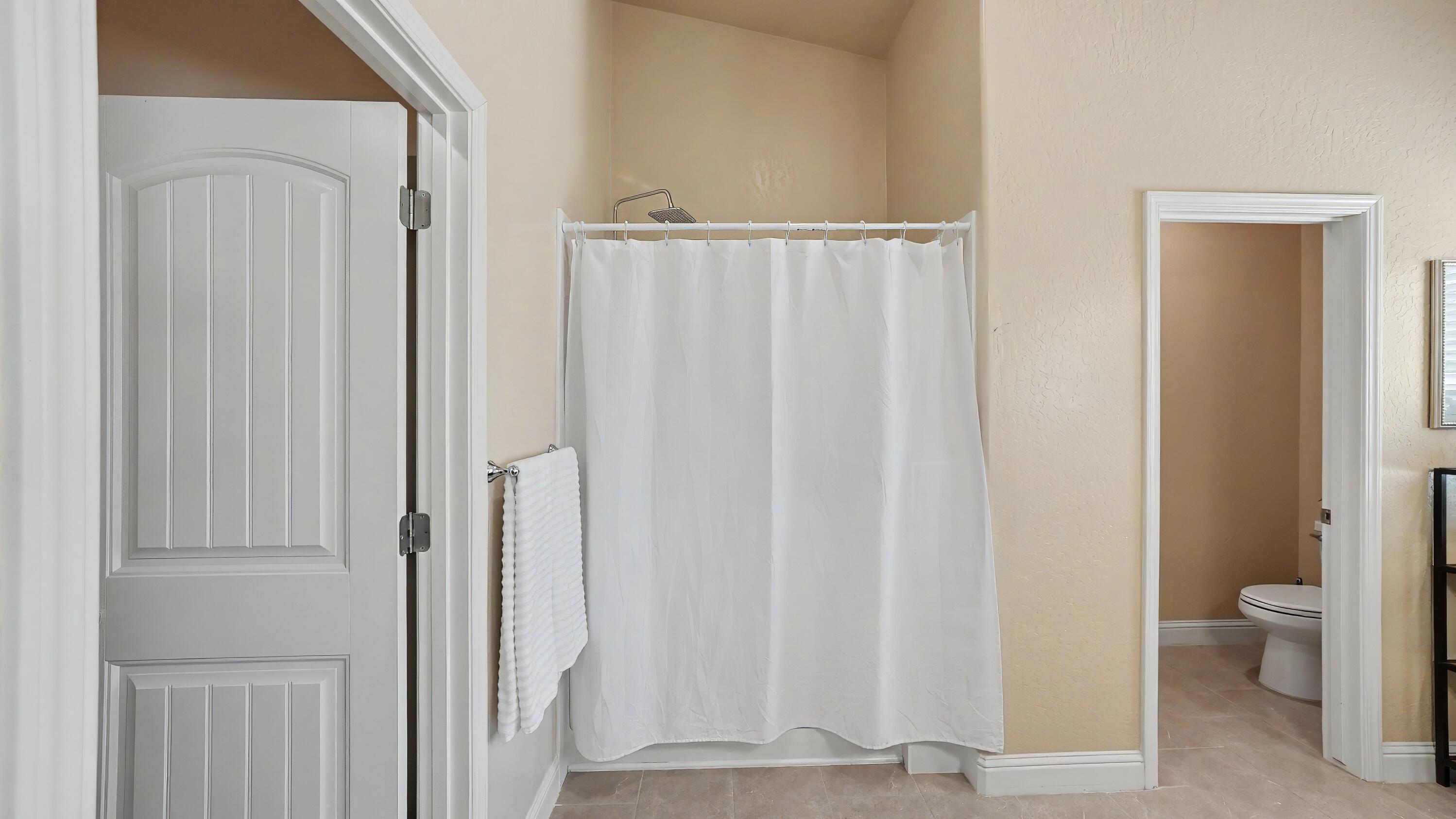 3615 E Westcott Ave, Visalia, CA 93292