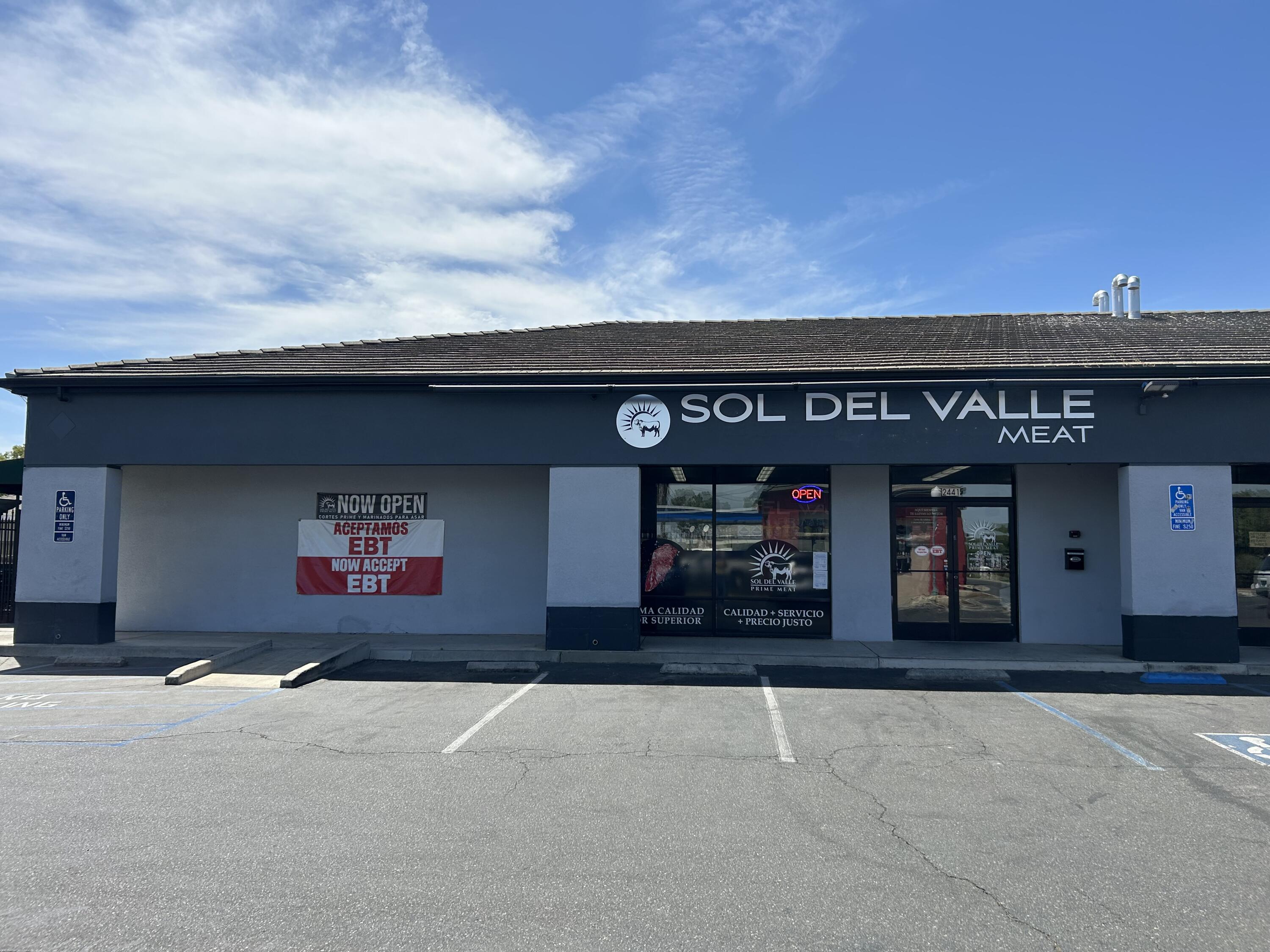 2441 N 10th Ave, Hanford, CA 93230