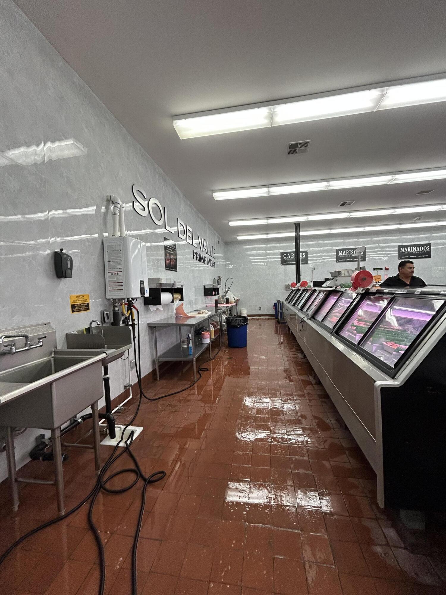 2441 N 10th Ave, Hanford, CA 93230