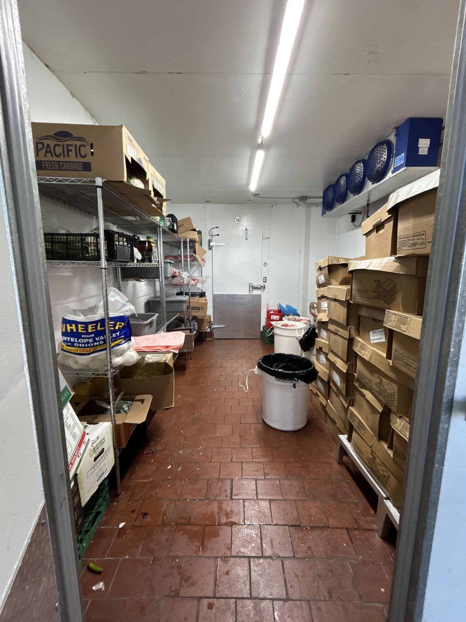 2441 N 10th Ave, Hanford, CA 93230