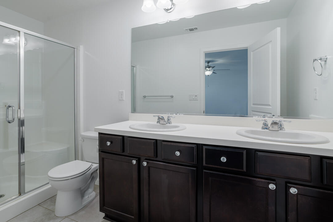 627 S Elverta St, Visalia, CA 93292