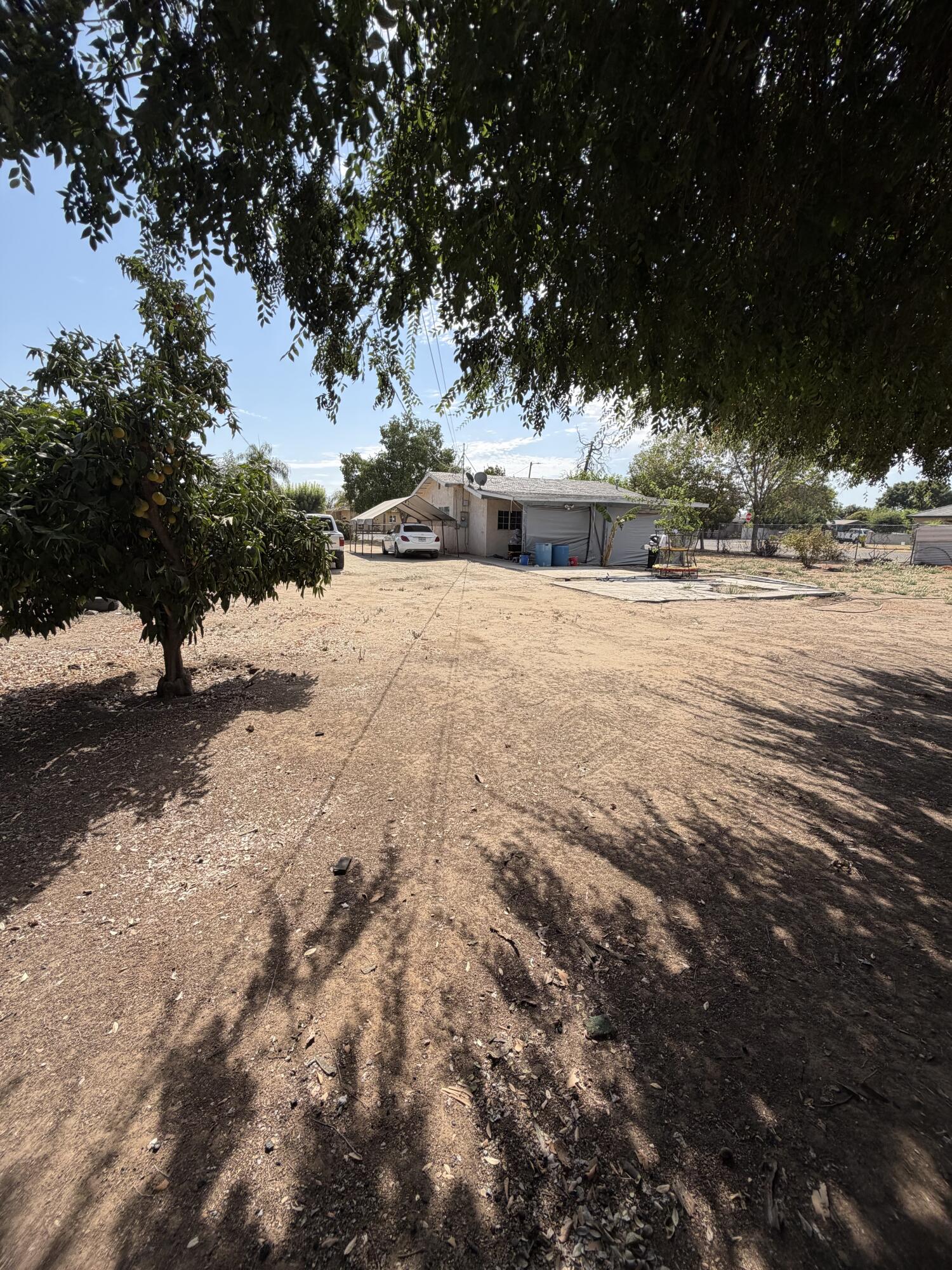 767 12th St, Orange Cove, CA 93646