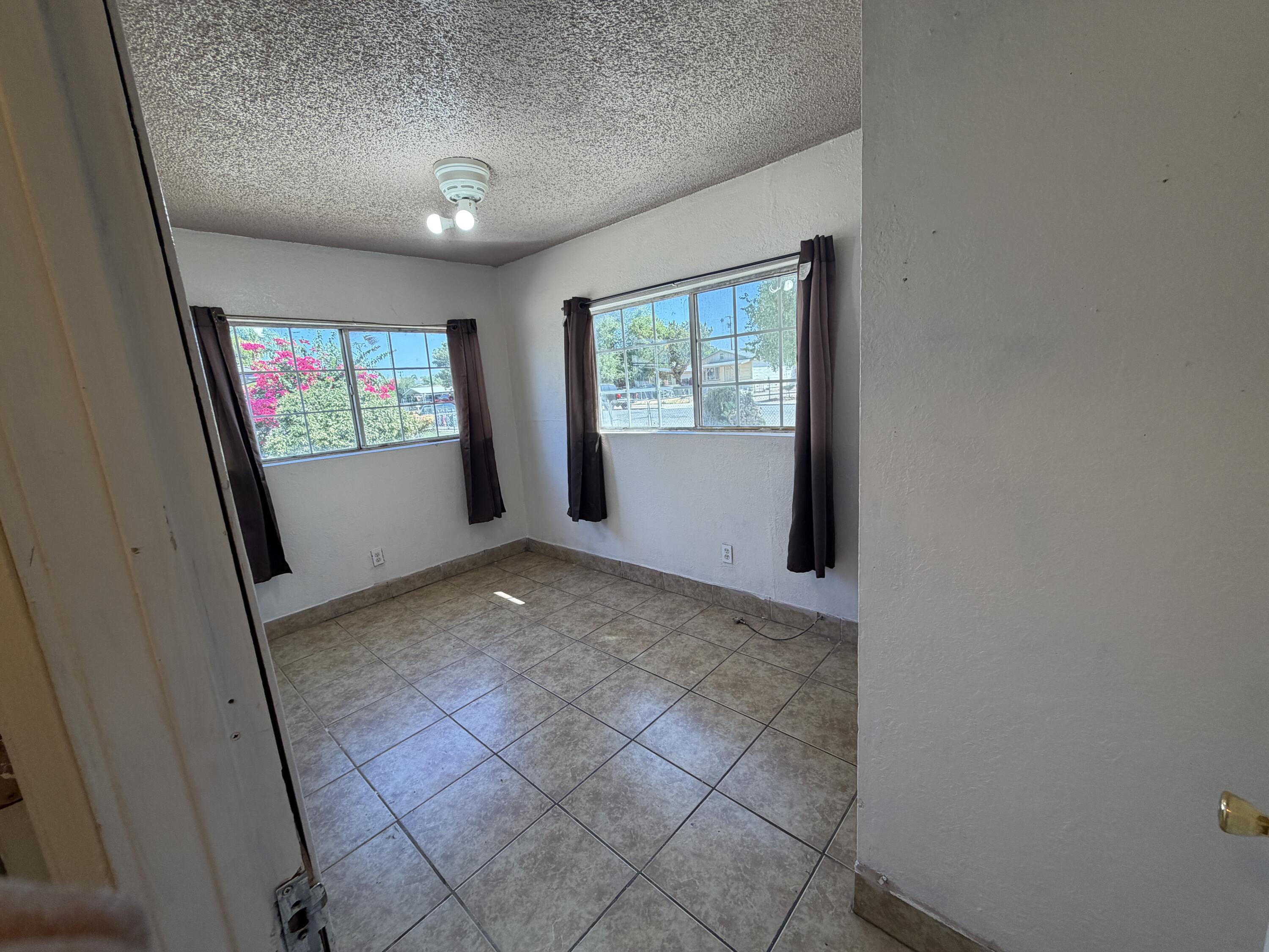 767 12th St, Orange Cove, CA 93646