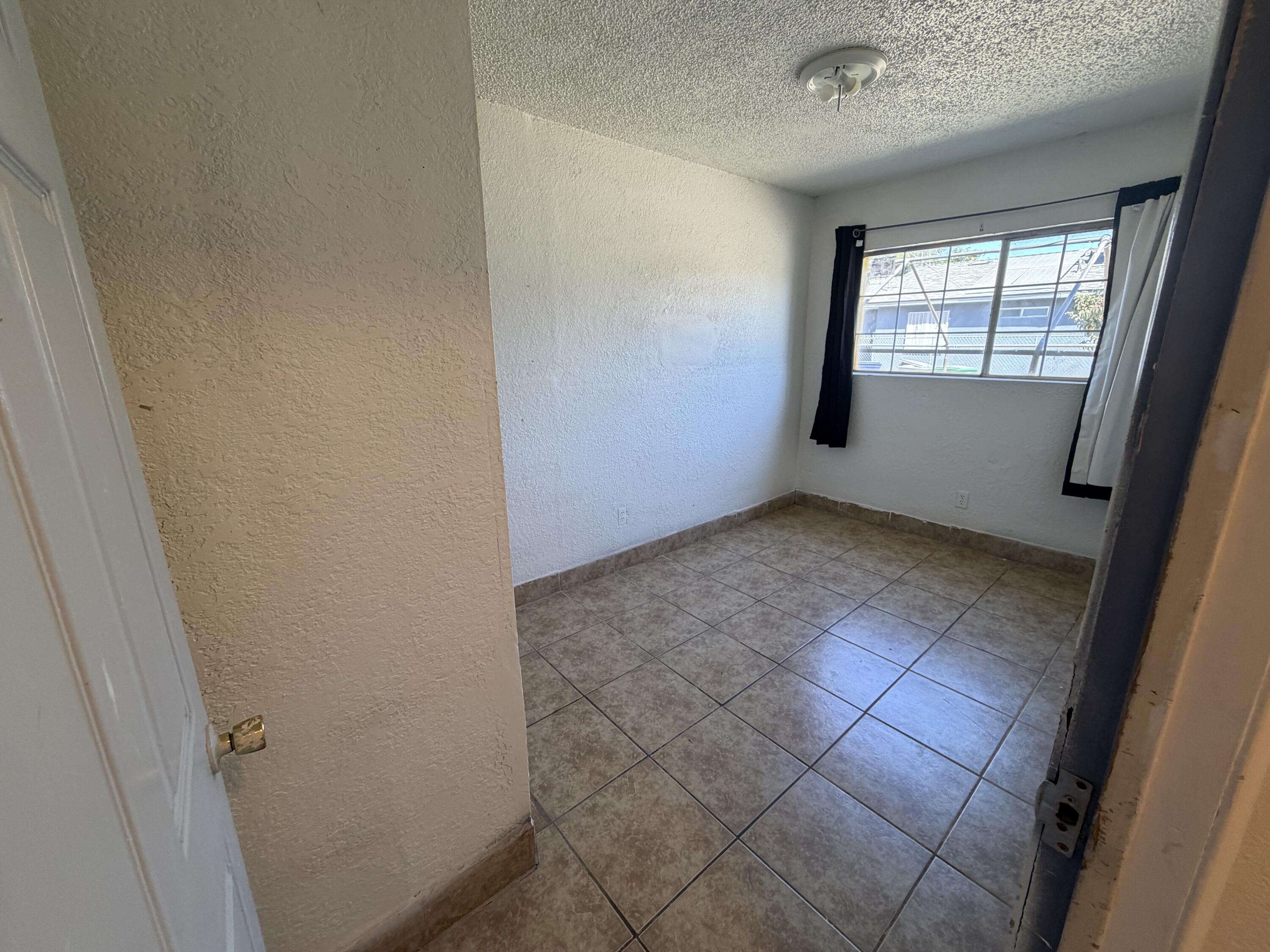 767 12th St, Orange Cove, CA 93646