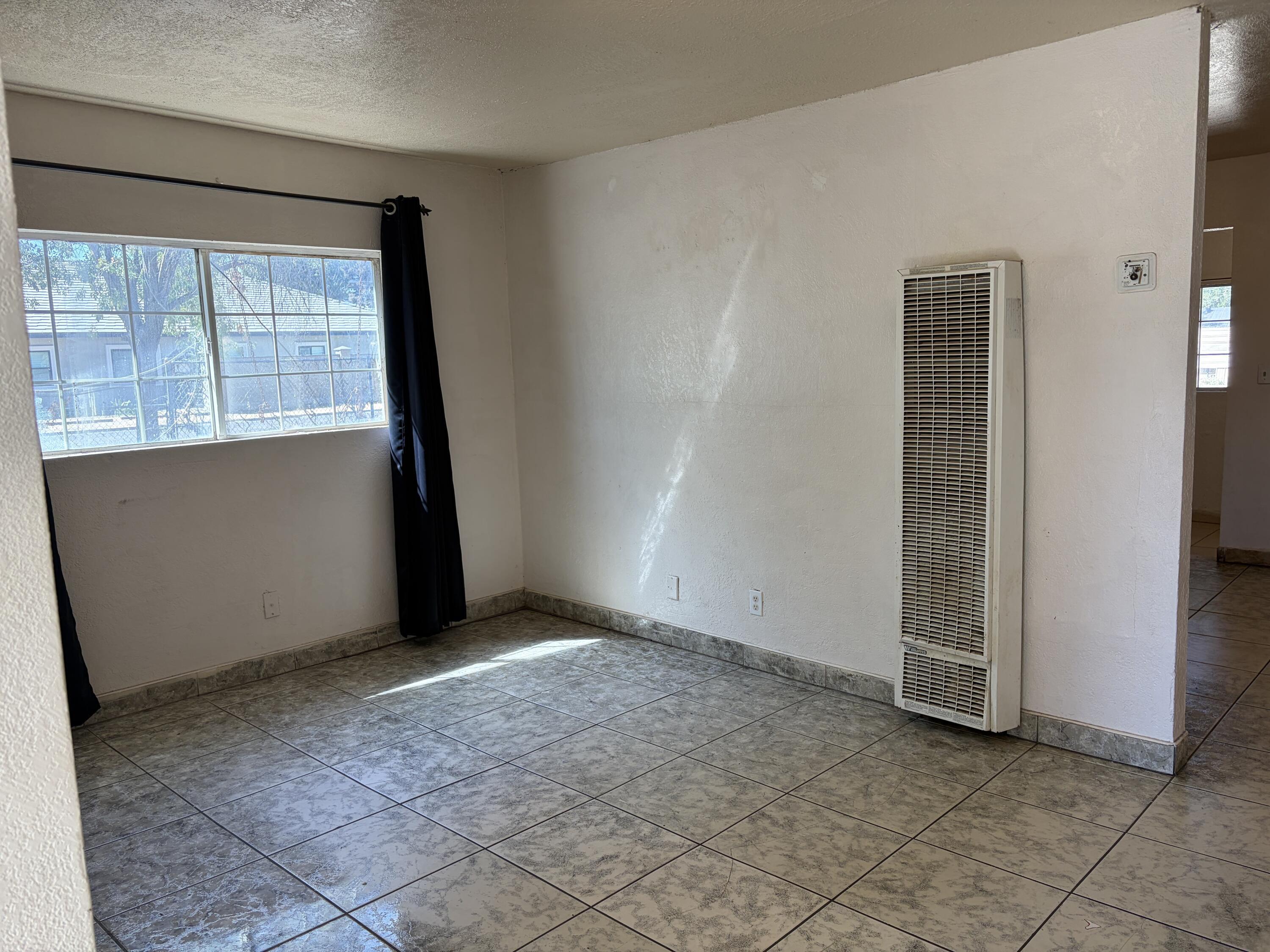 767 12th St, Orange Cove, CA 93646
