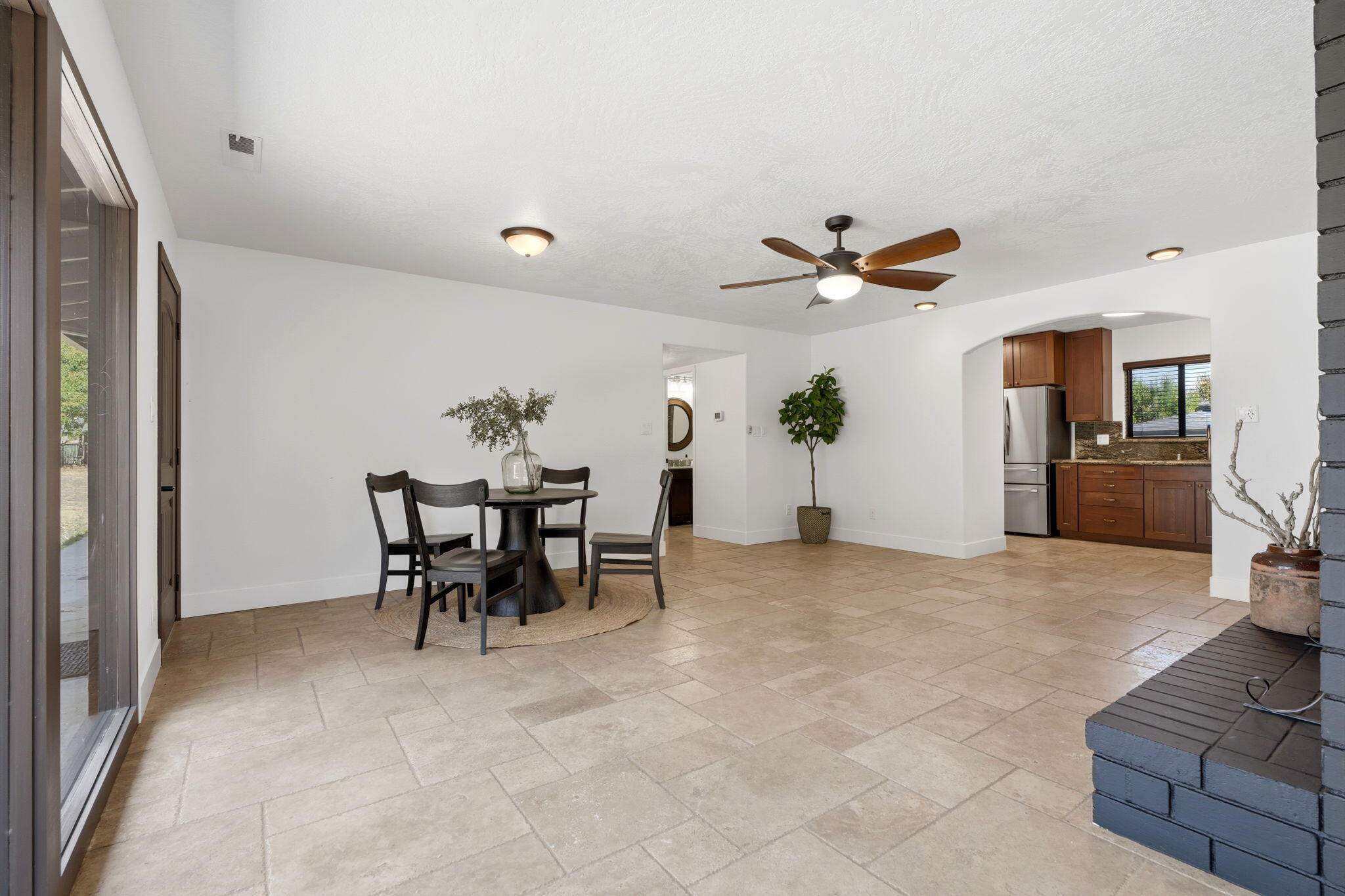 32339 Fairway Dr, Springville, CA 93265