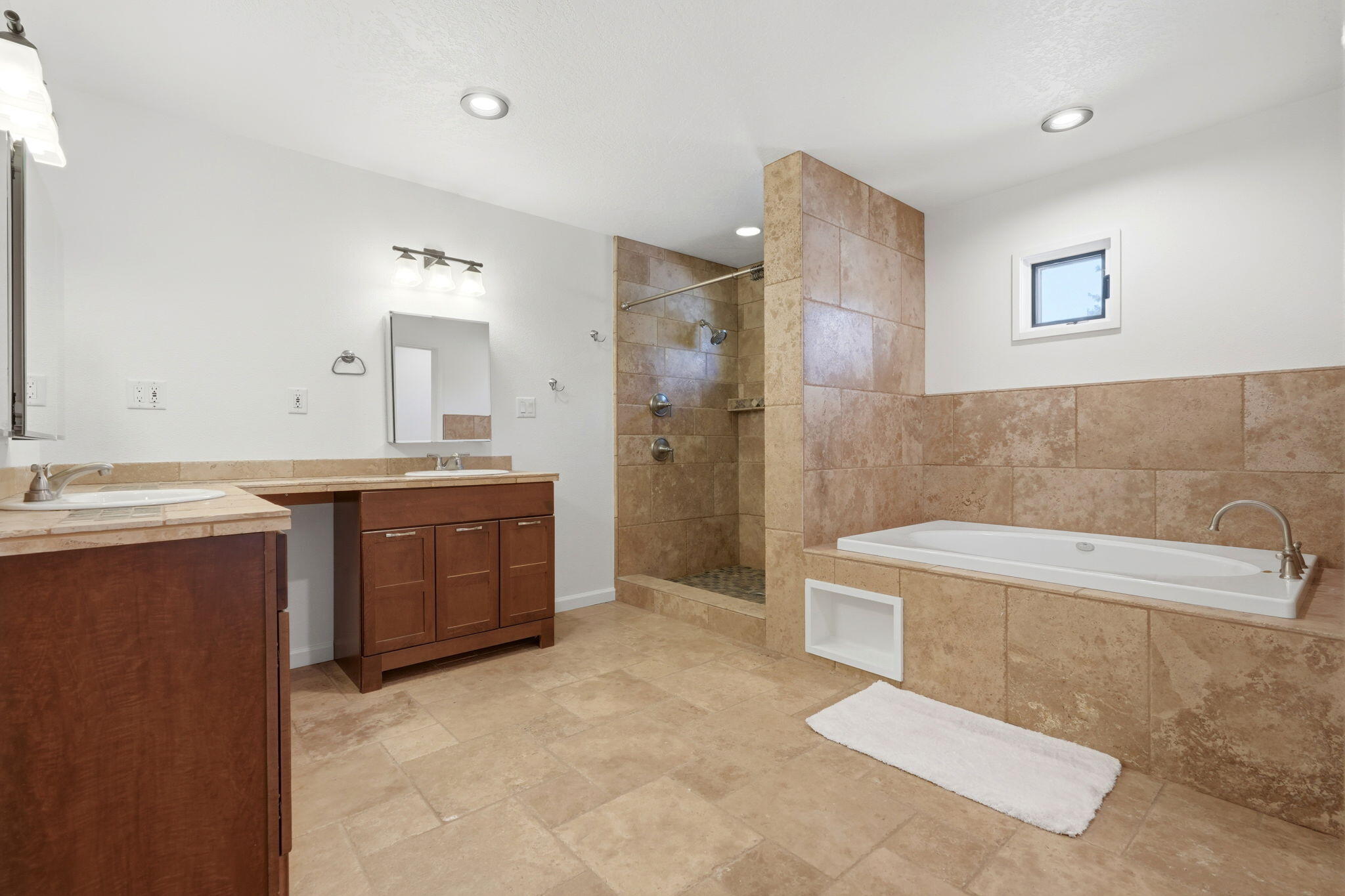 32339 Fairway Dr, Springville, CA 93265