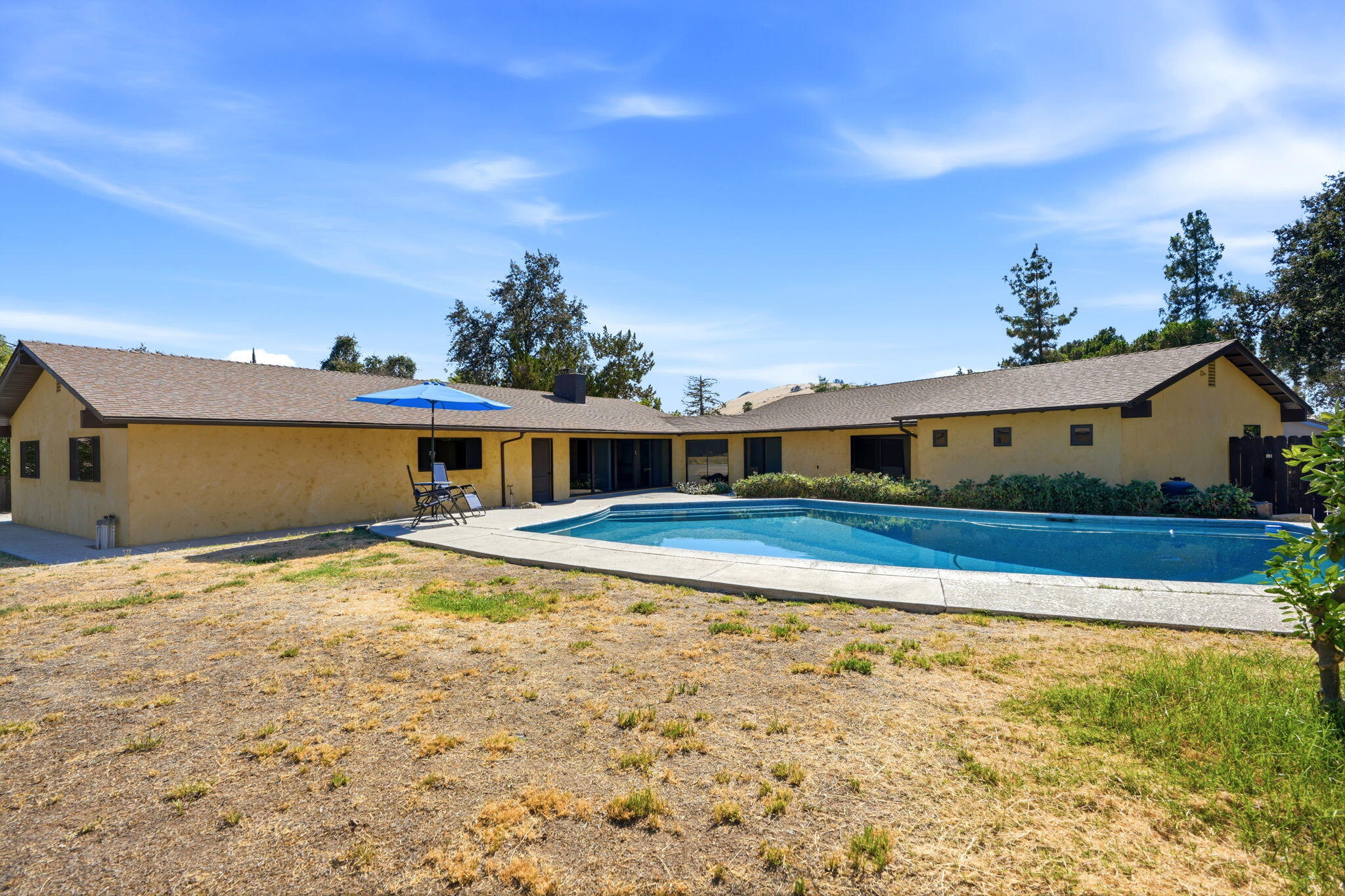 32339 Fairway Dr, Springville, CA 93265