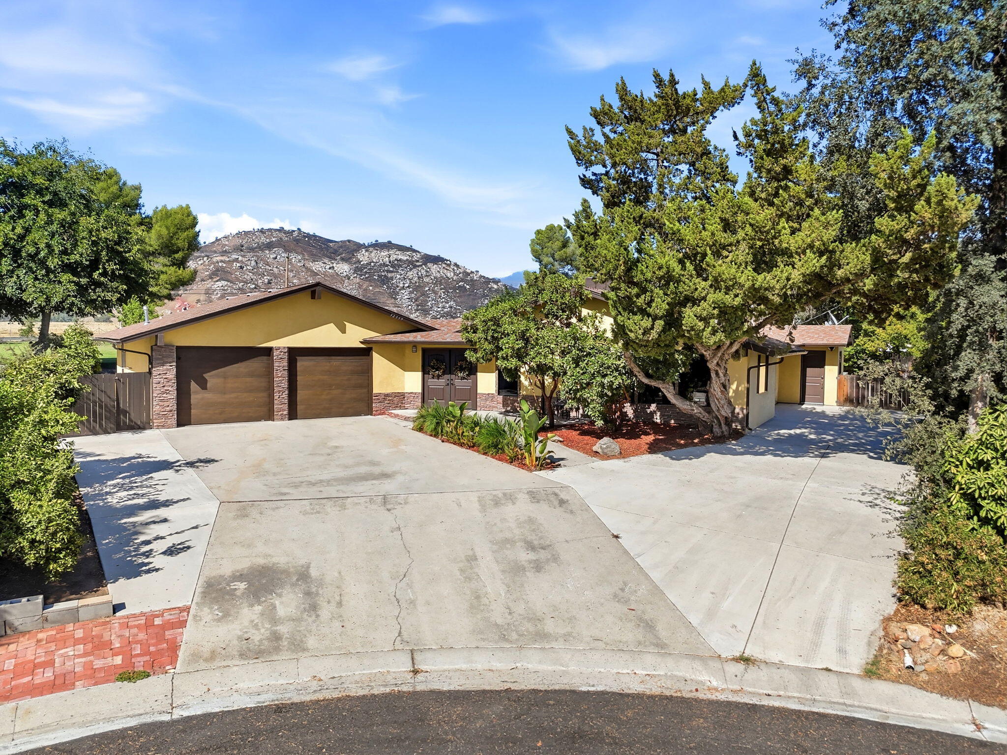 32339 Fairway Dr, Springville, CA 93265