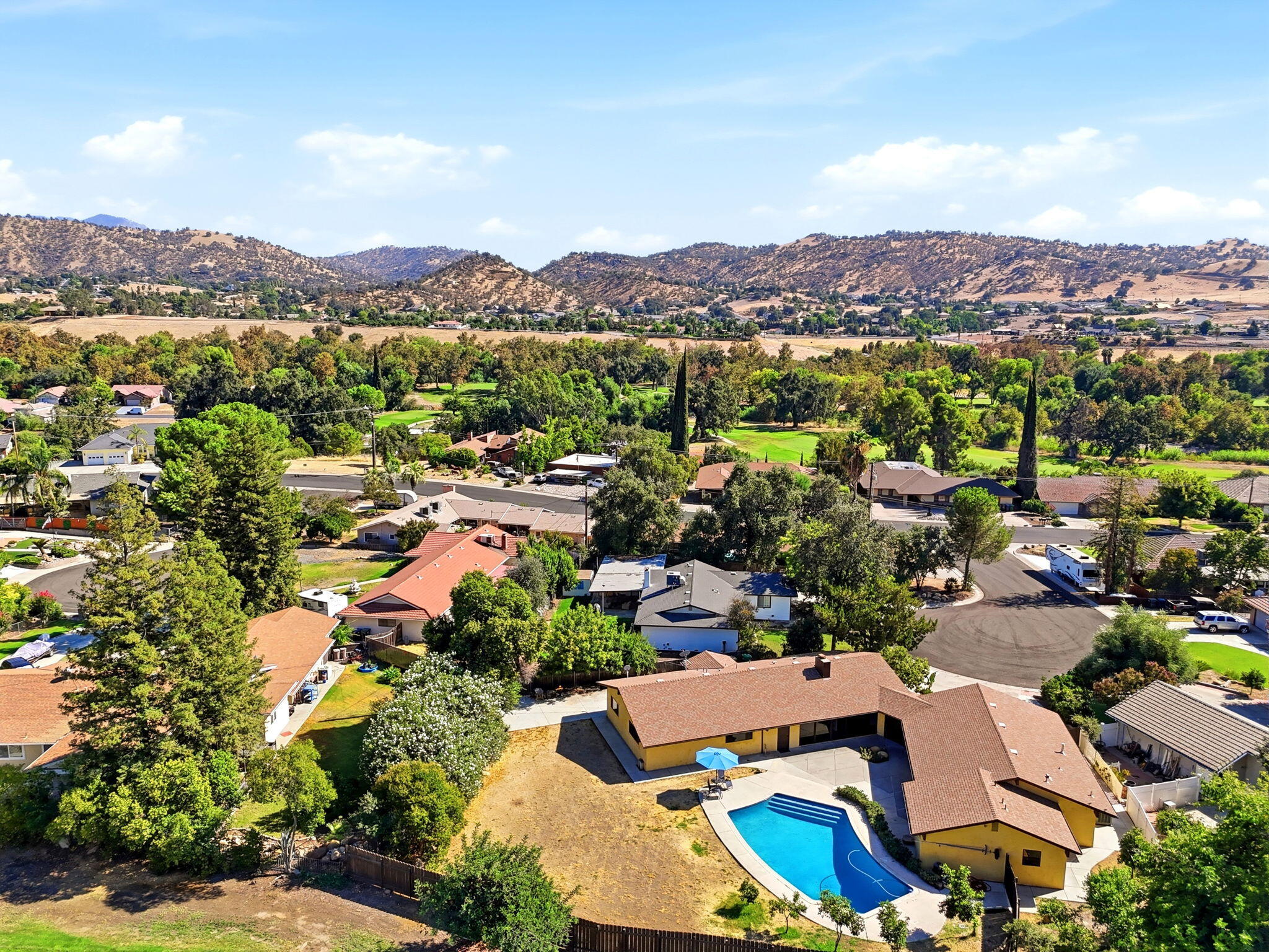 32339 Fairway Dr, Springville, CA 93265