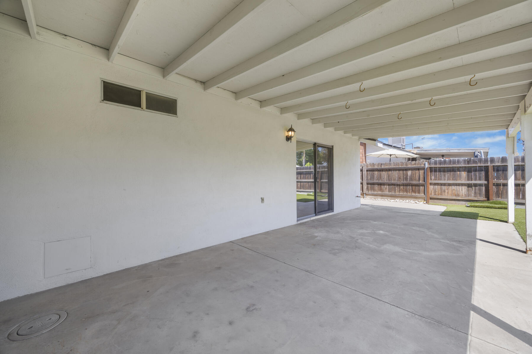 432 Parkview Ct, Tulare, CA 93274