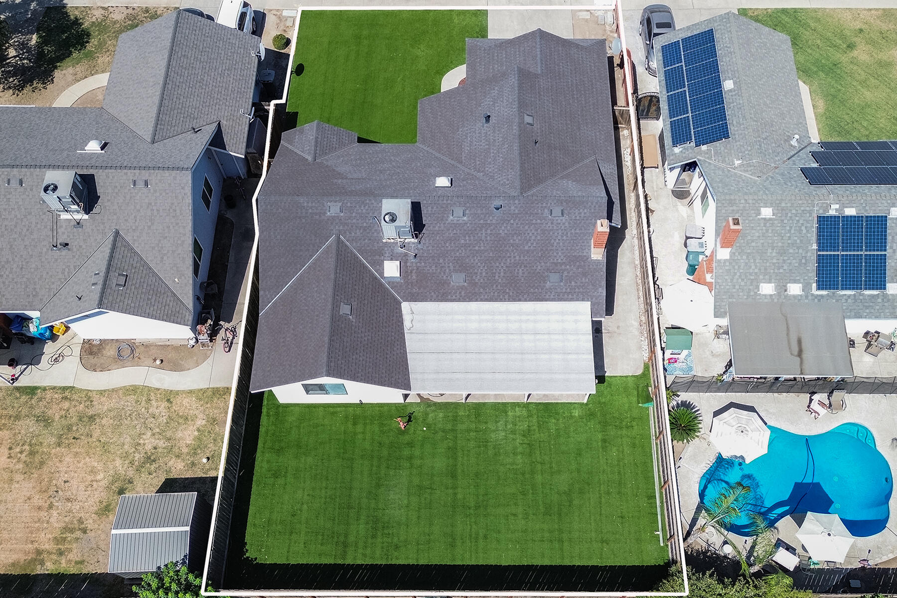 432 Parkview Ct, Tulare, CA 93274