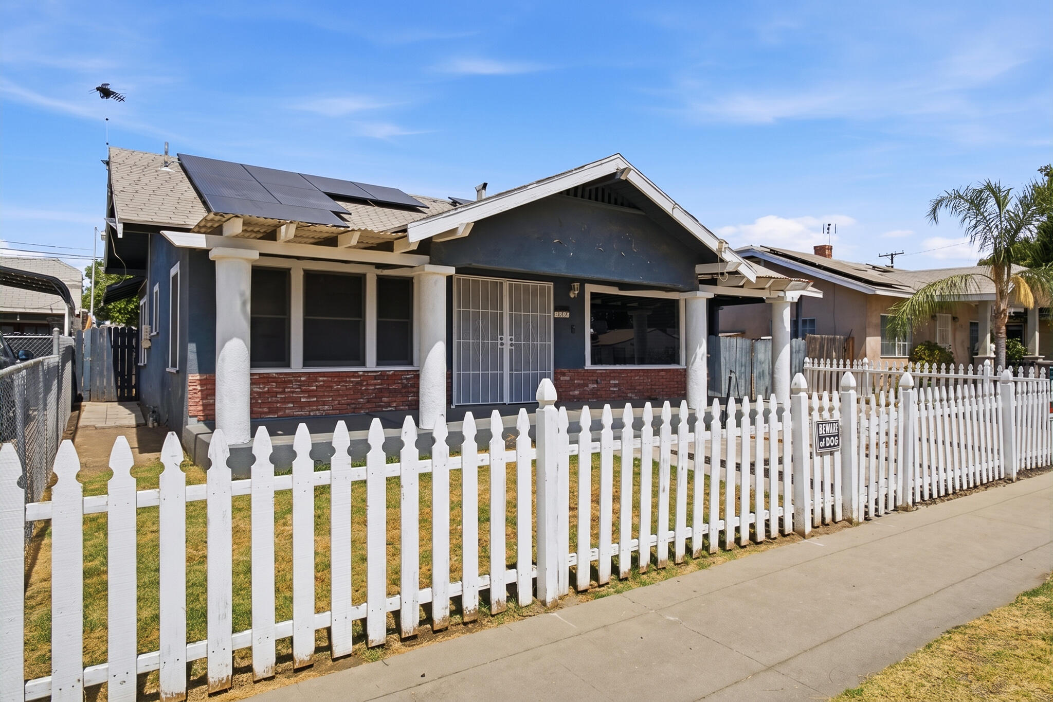 720 E Ventura Ave, Tulare, CA 93274