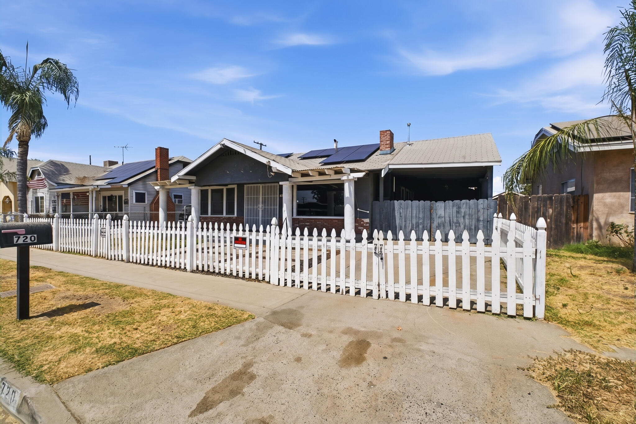720 E Ventura Ave, Tulare, CA 93274