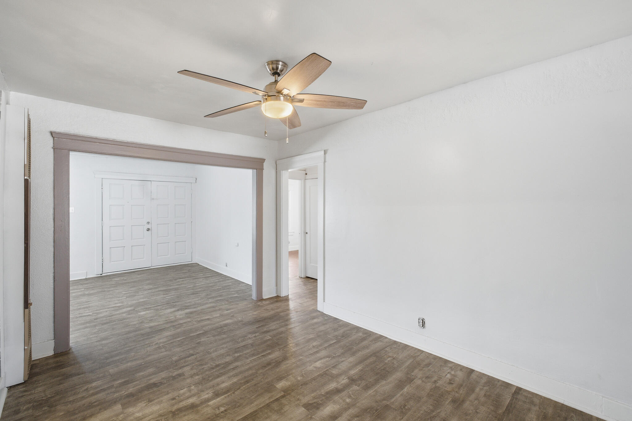 720 E Ventura Ave, Tulare, CA 93274