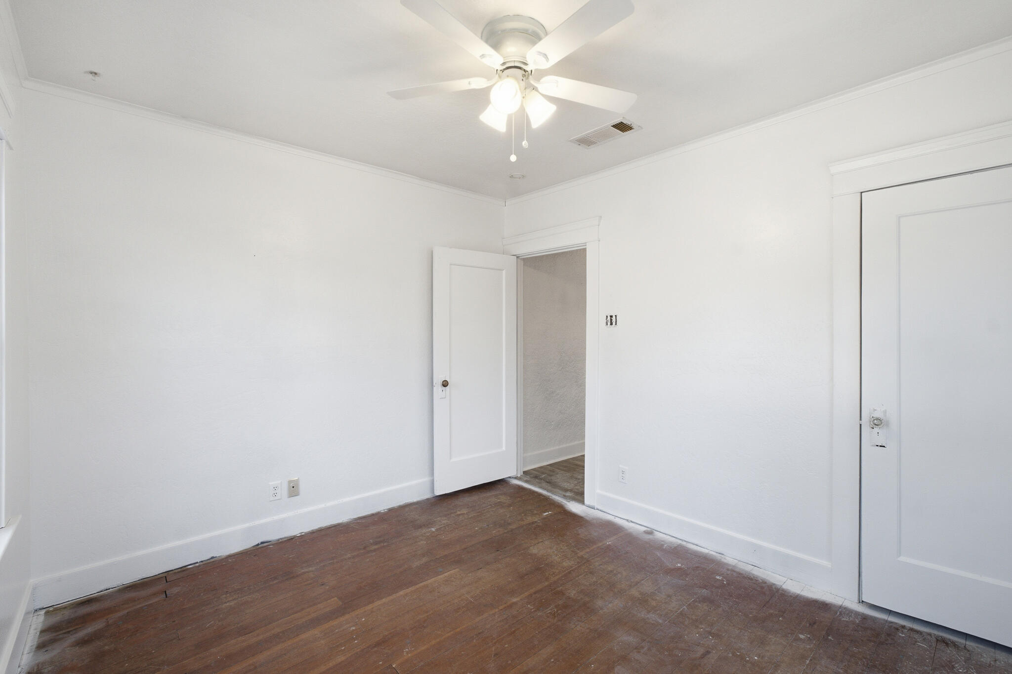 720 E Ventura Ave, Tulare, CA 93274