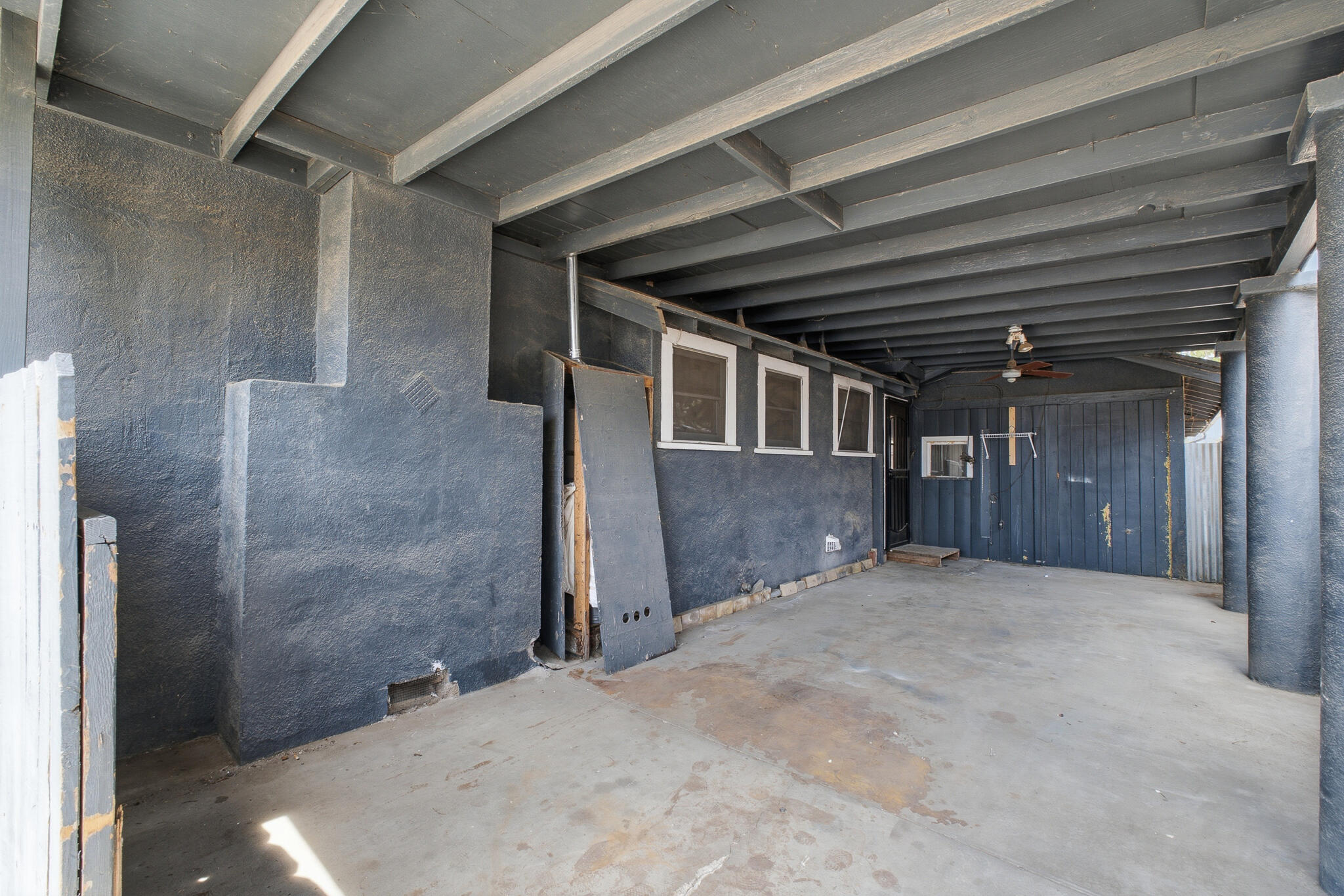 720 E Ventura Ave, Tulare, CA 93274