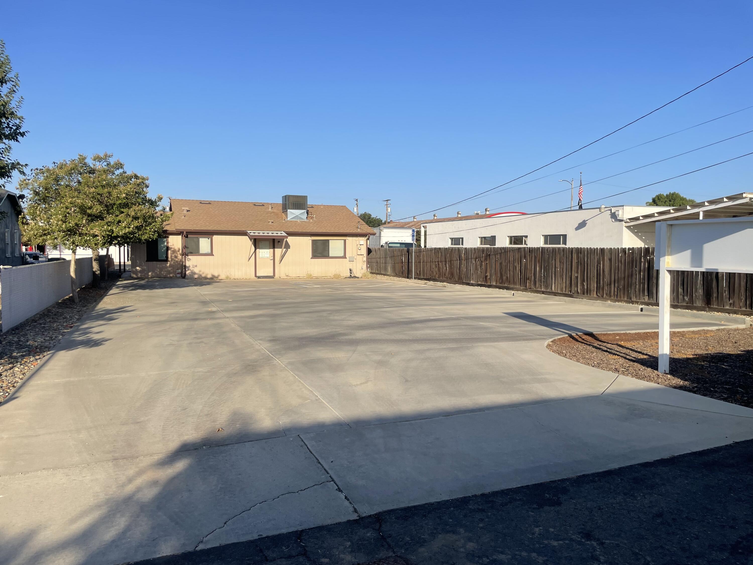 145 S D St, Exeter, CA 93221