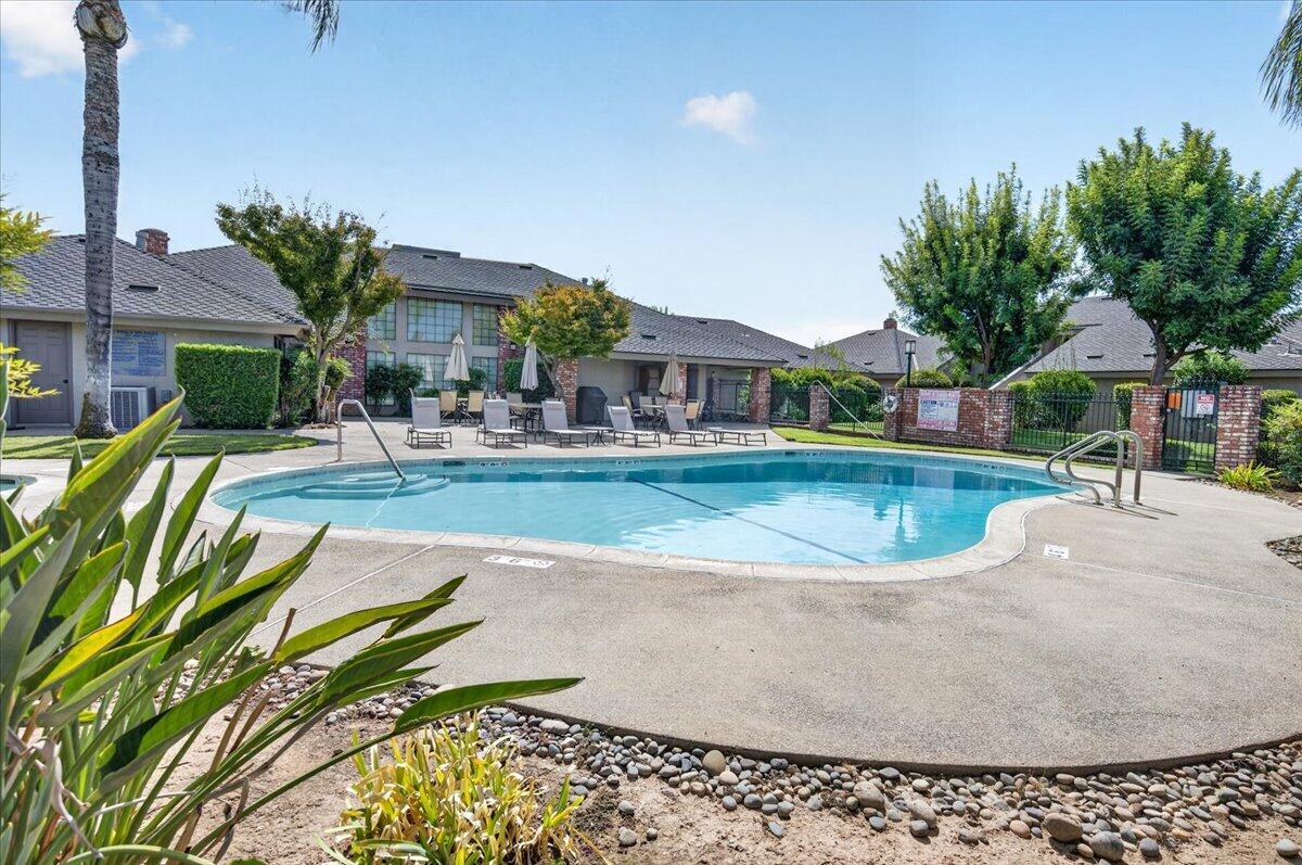 315 E Nees Ave #117, Fresno, CA 93720